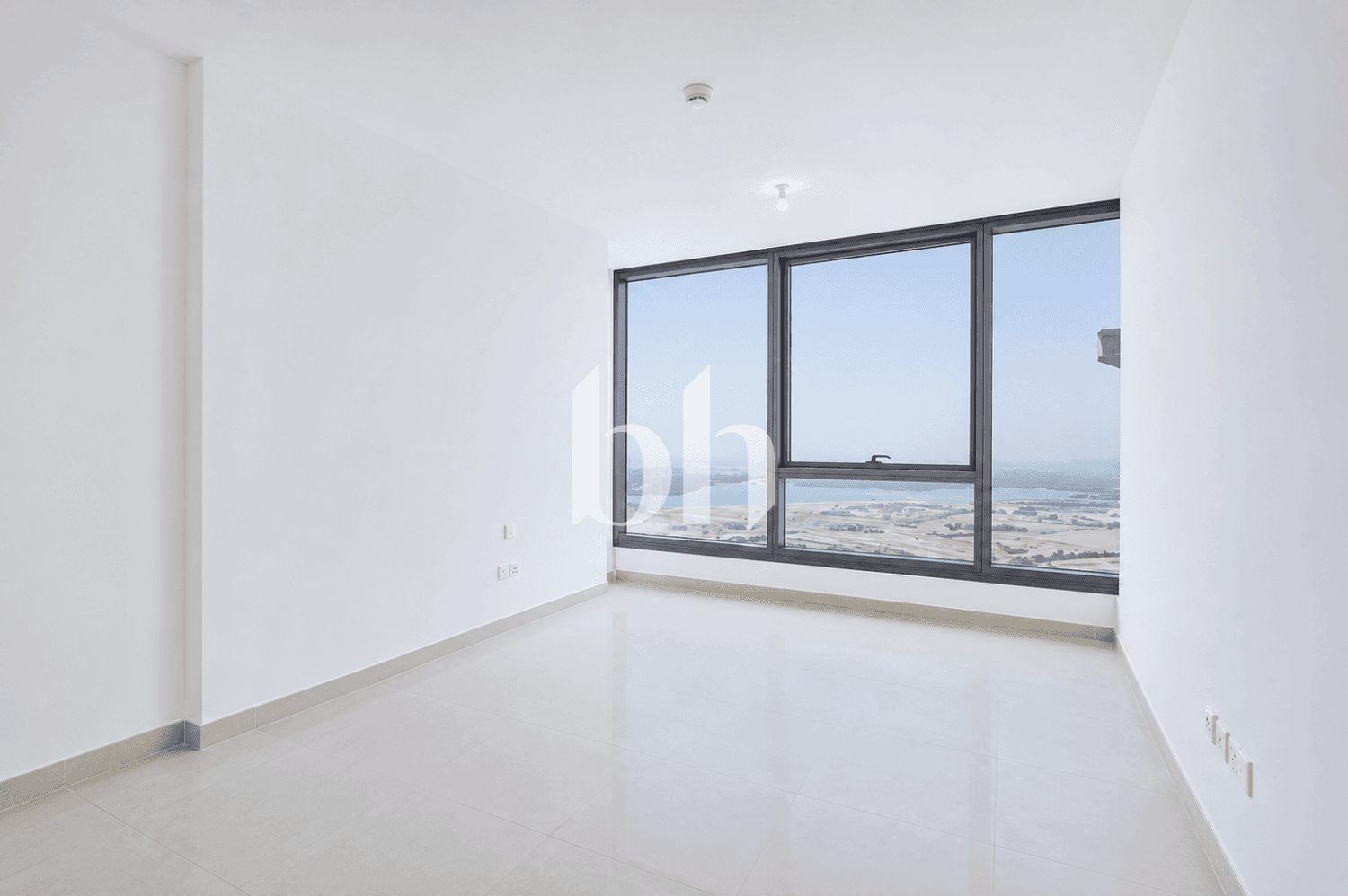 1 Bedroom Apartment in Sky Tower