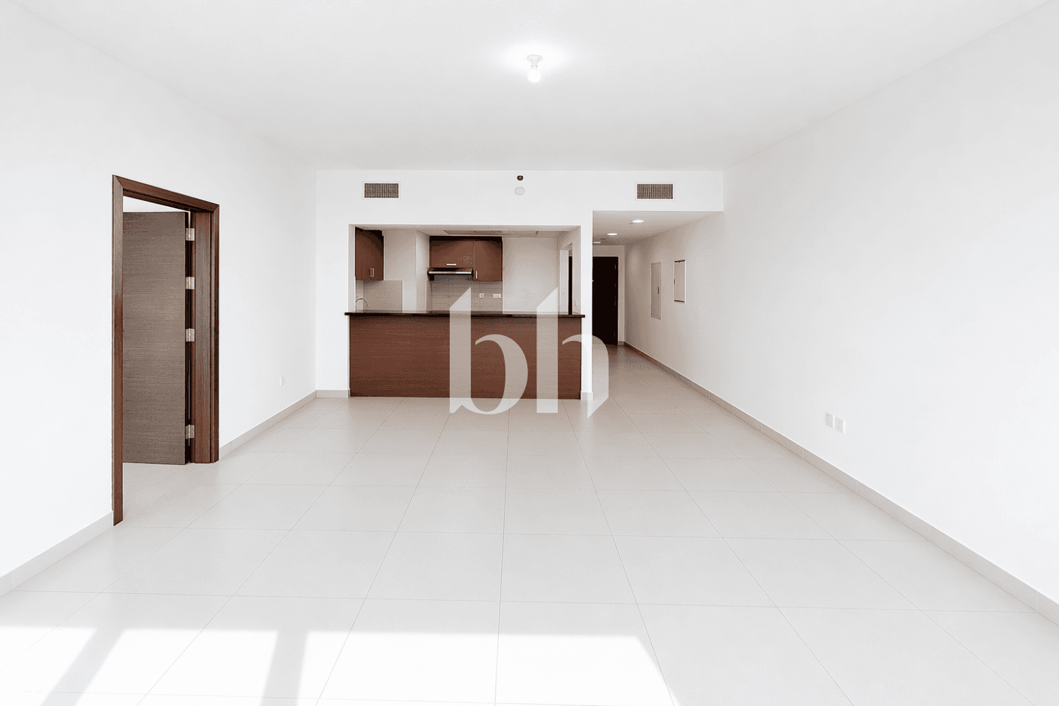1 Bedroom Apartment in The Gate Tower 1 - photo 2