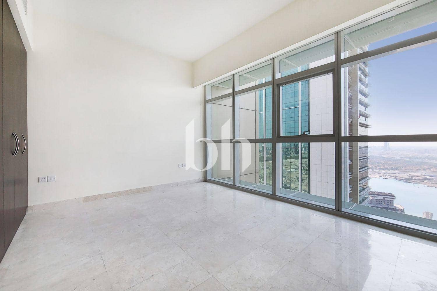 1 Bedroom Apartment in Ocean Terrace - photo 2