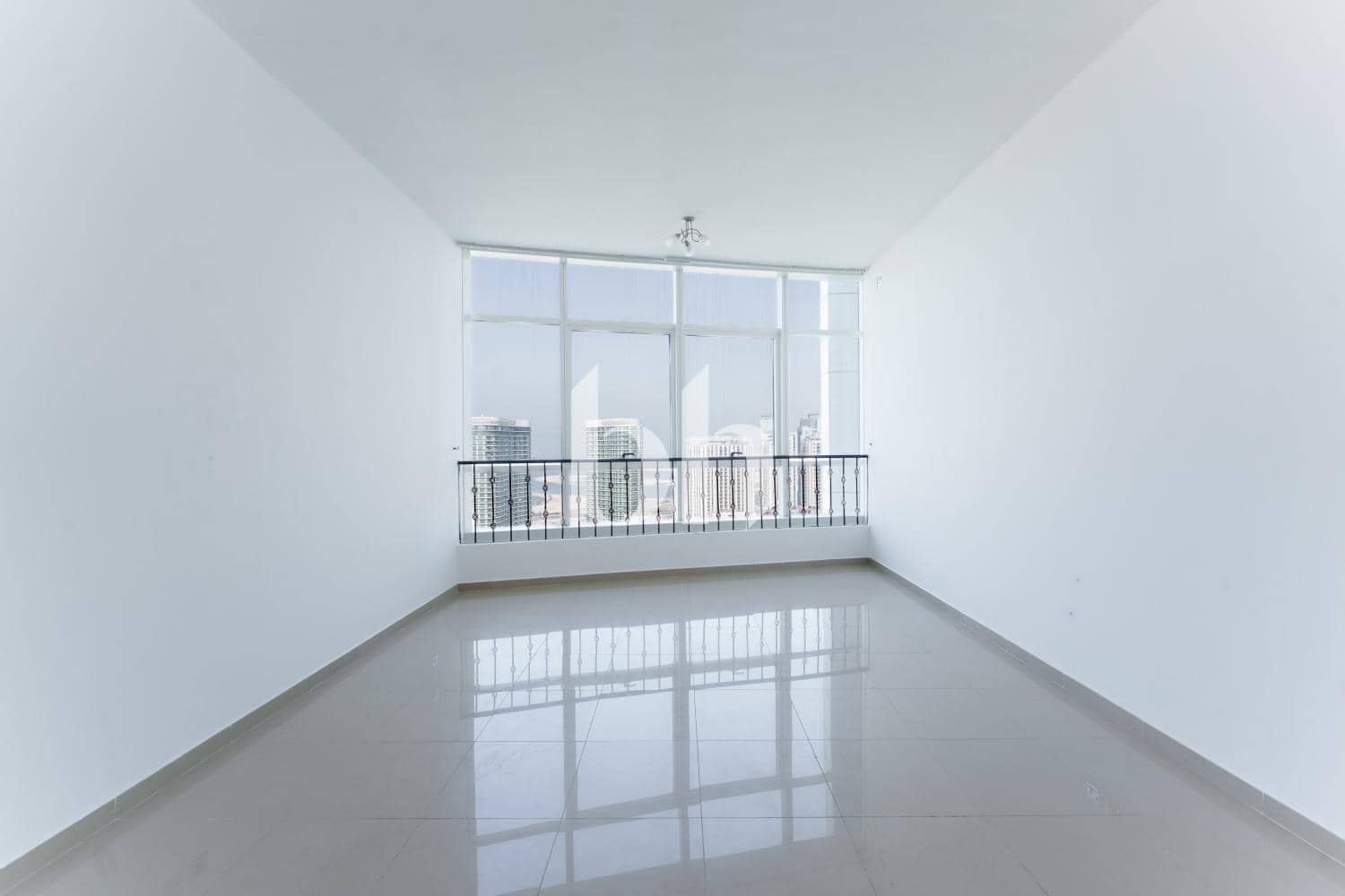 Studio Apartment in Hydra Avenue Towers - photo 1
