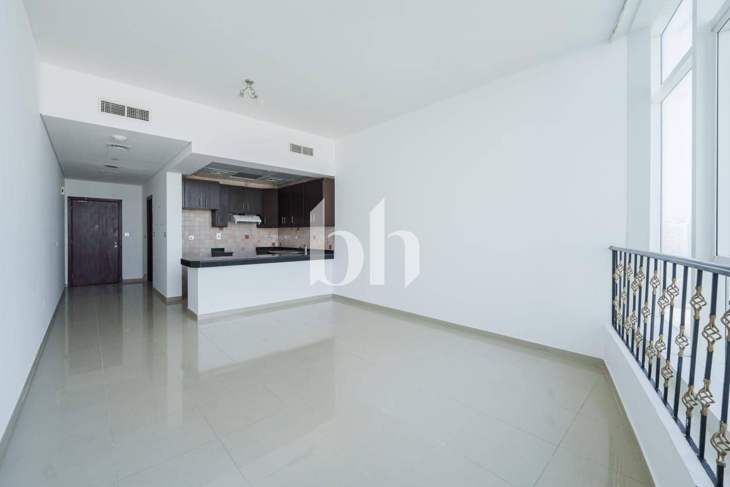 Studio Apartment in Hydra Avenue Towers - photo 2