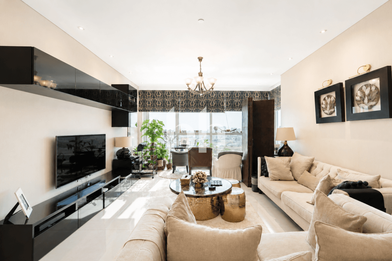 3 Bedroom Apartment in RAK Tower - photo 2