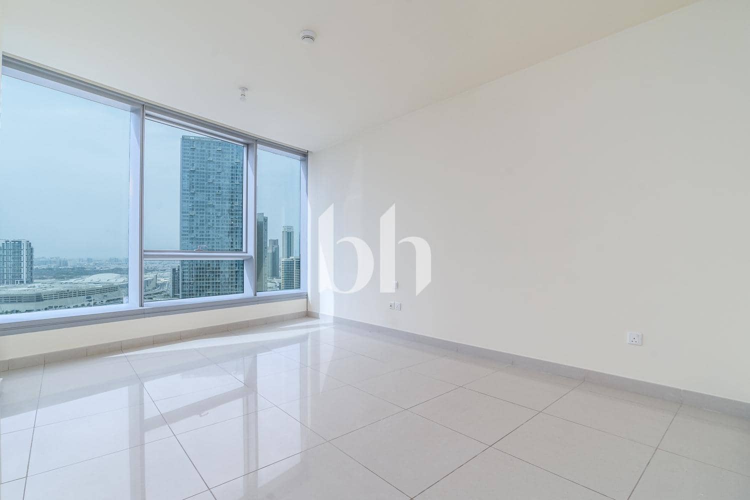 2 Bedroom Apartment in Sun Tower - photo 1