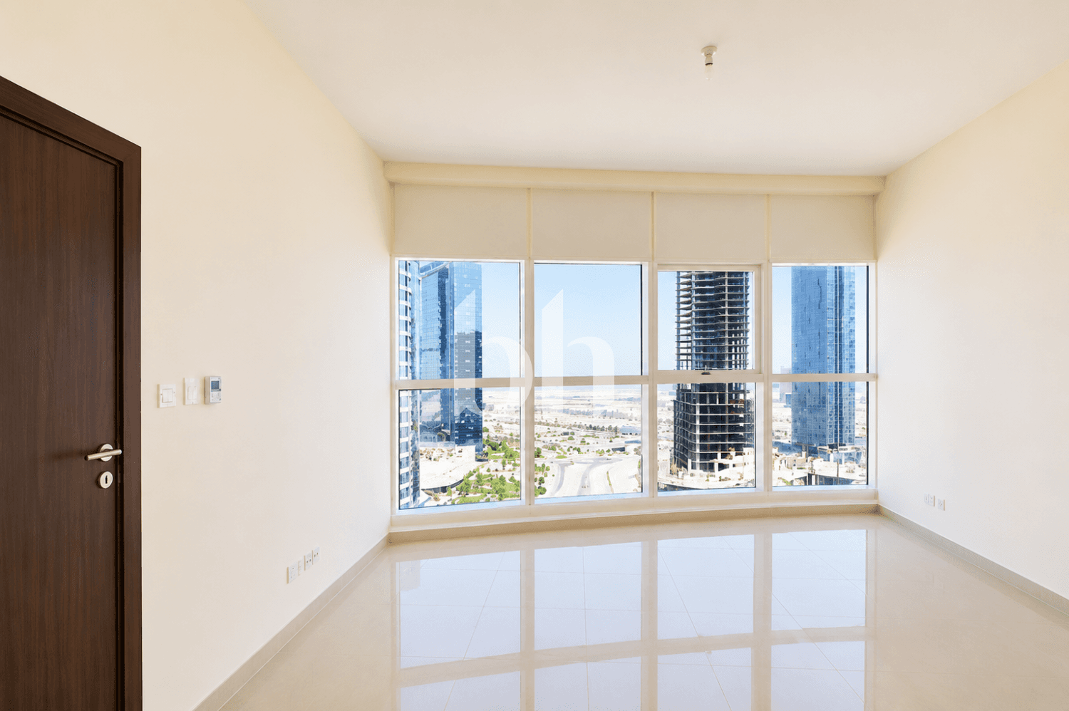 1 Bedroom Apartment in Sigma Towers - photo 2
