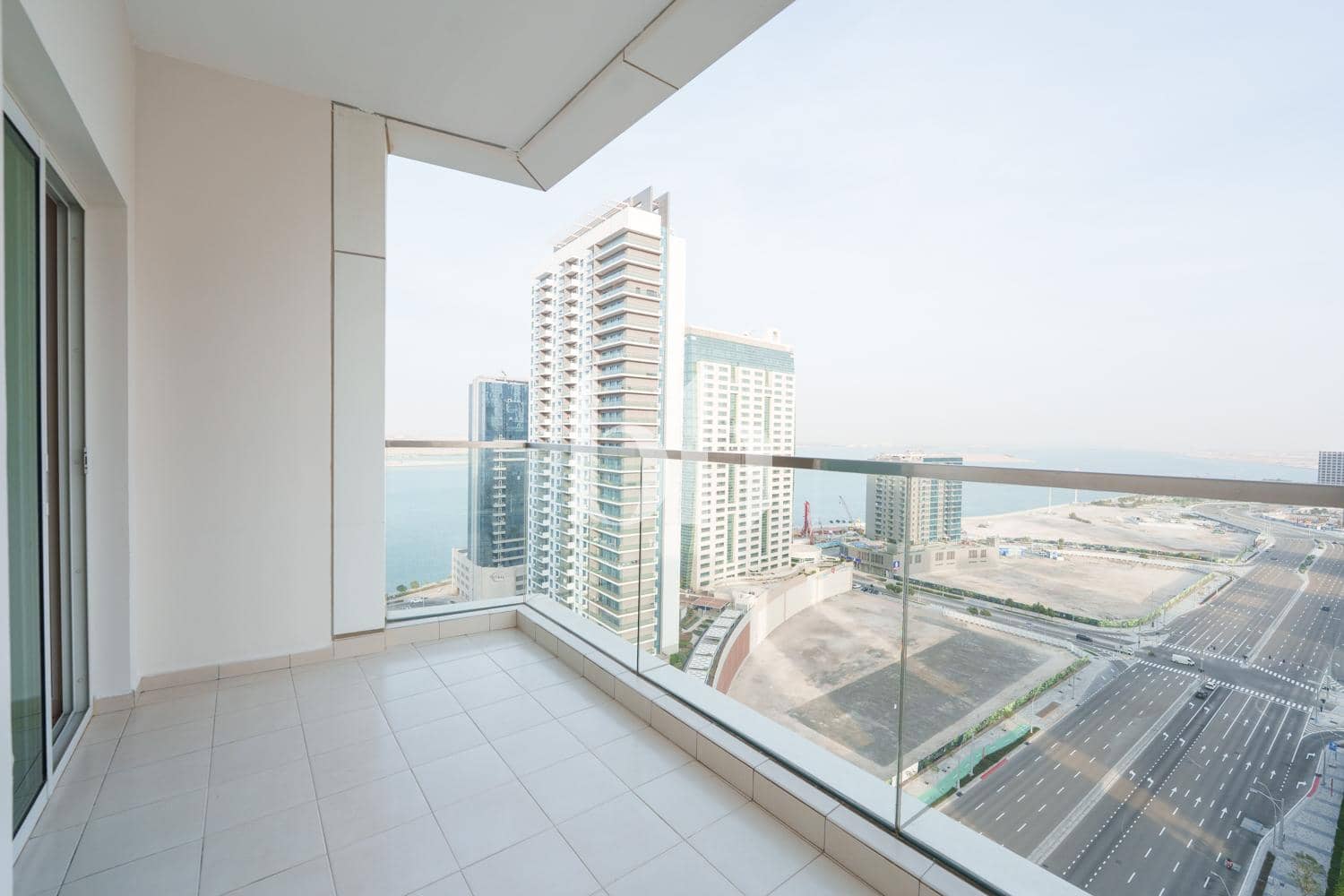 3 Bedroom Apartment in Amaya Towers - photo 1