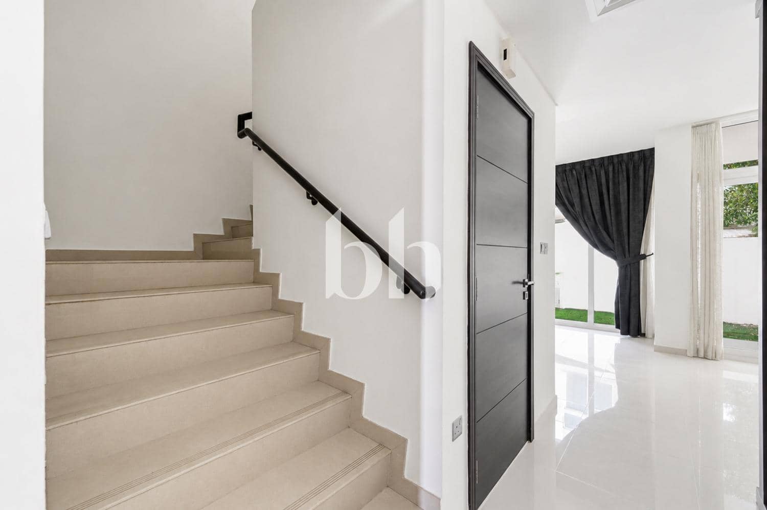 3 Bedroom Townhouse in Albizia - photo 2