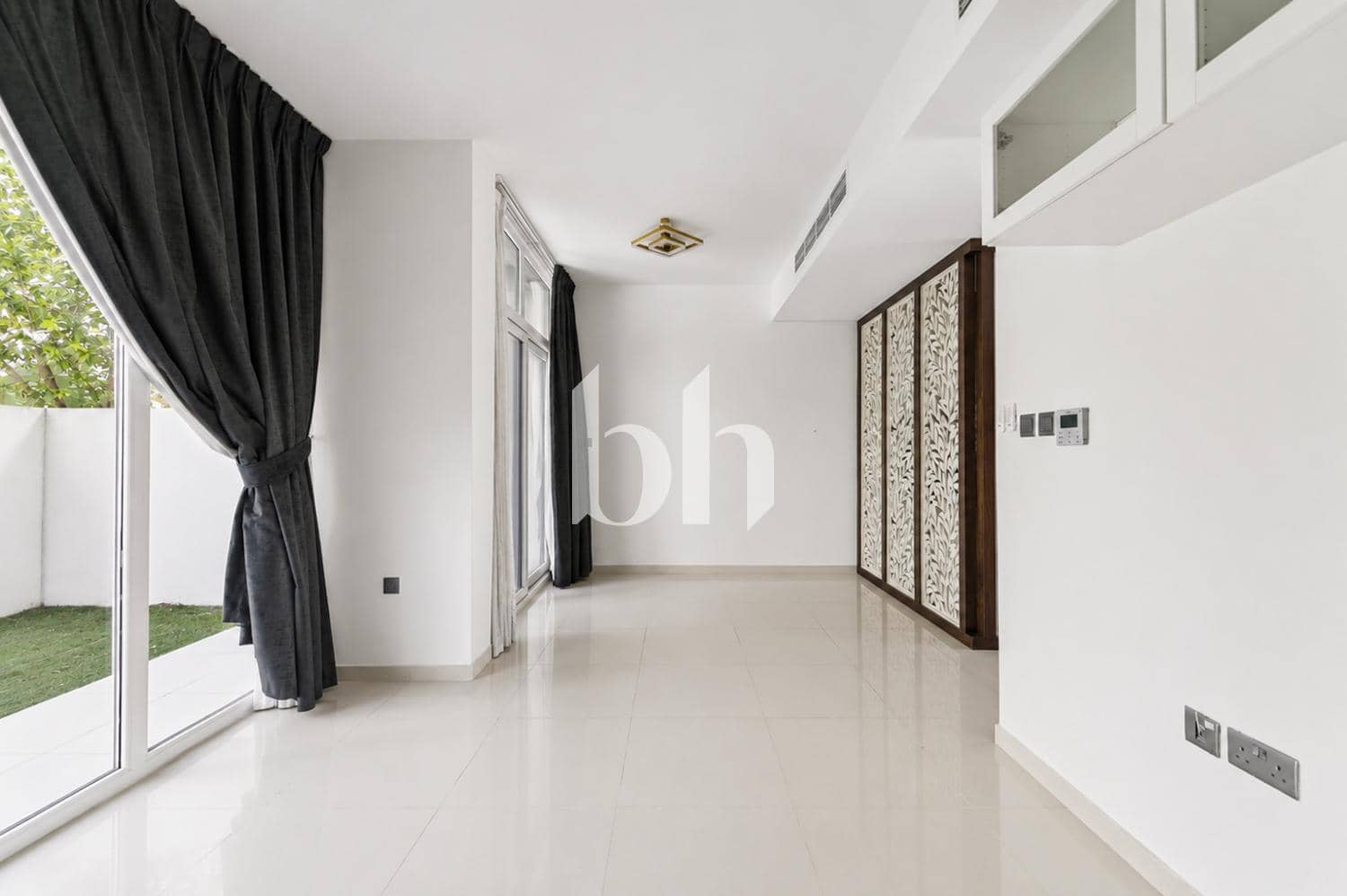 3 Bedroom Townhouse in Albizia - photo 2