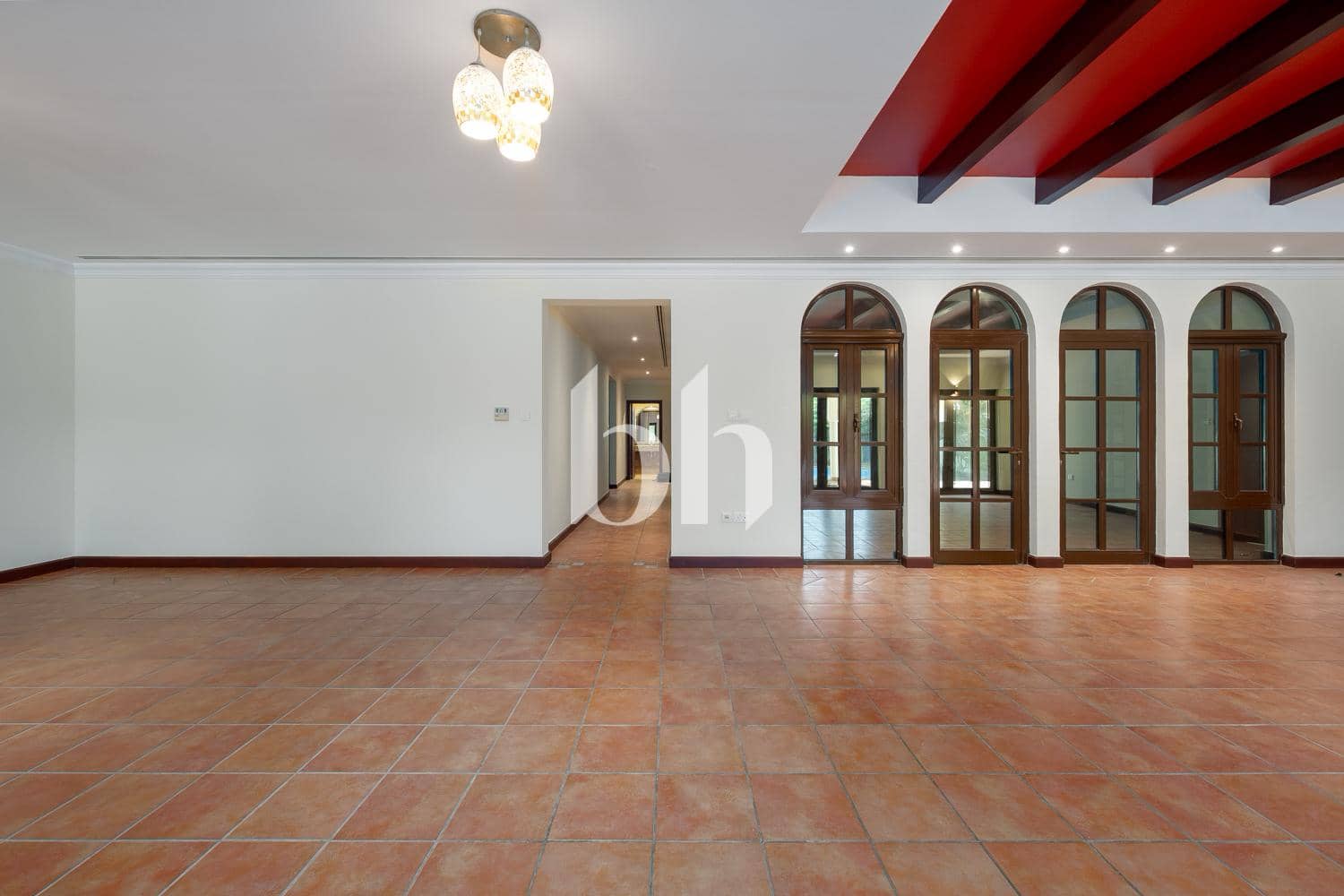 5 Bedroom Villa in Ponderosa