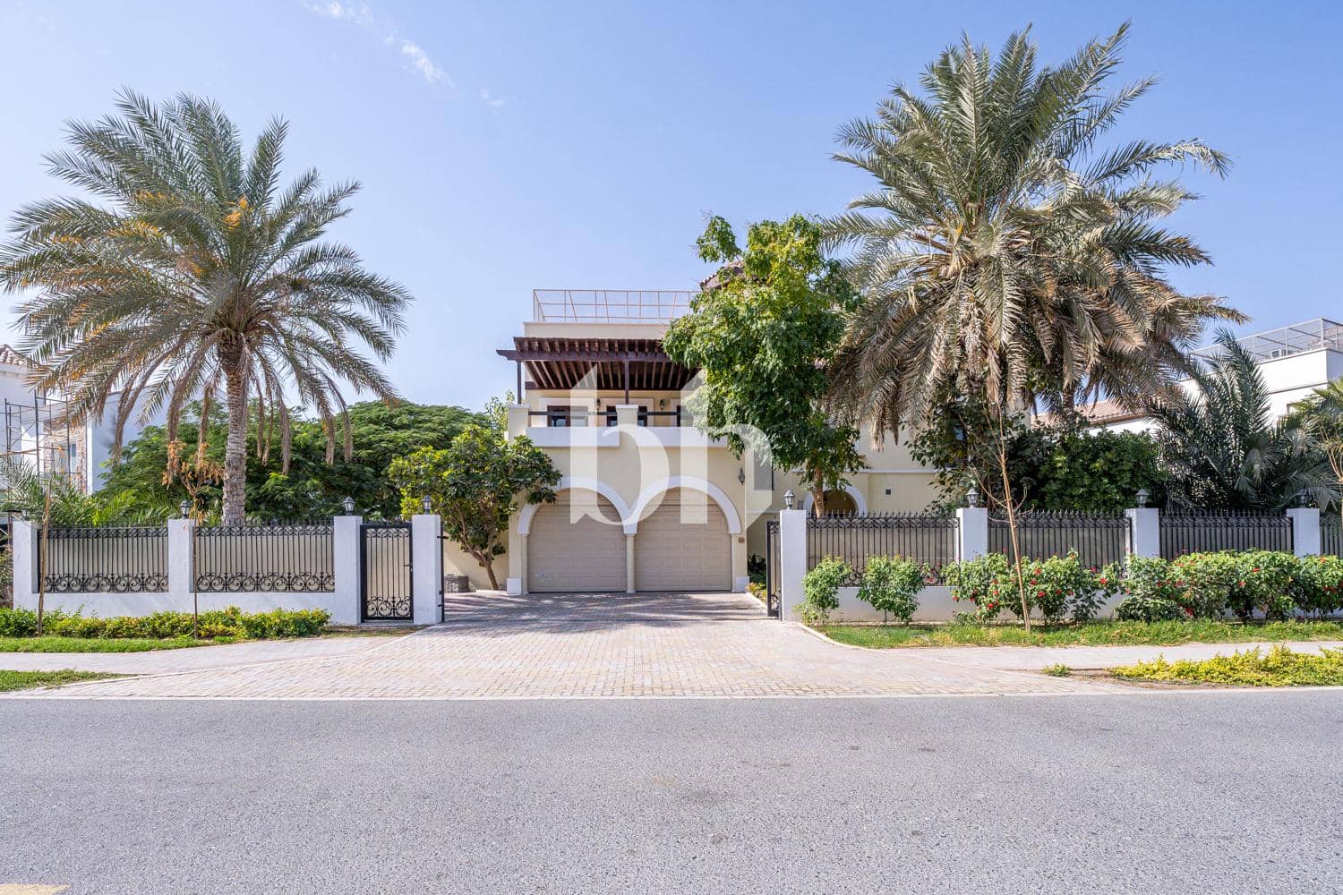 5 Bedroom Villa in Ponderosa - photo 2