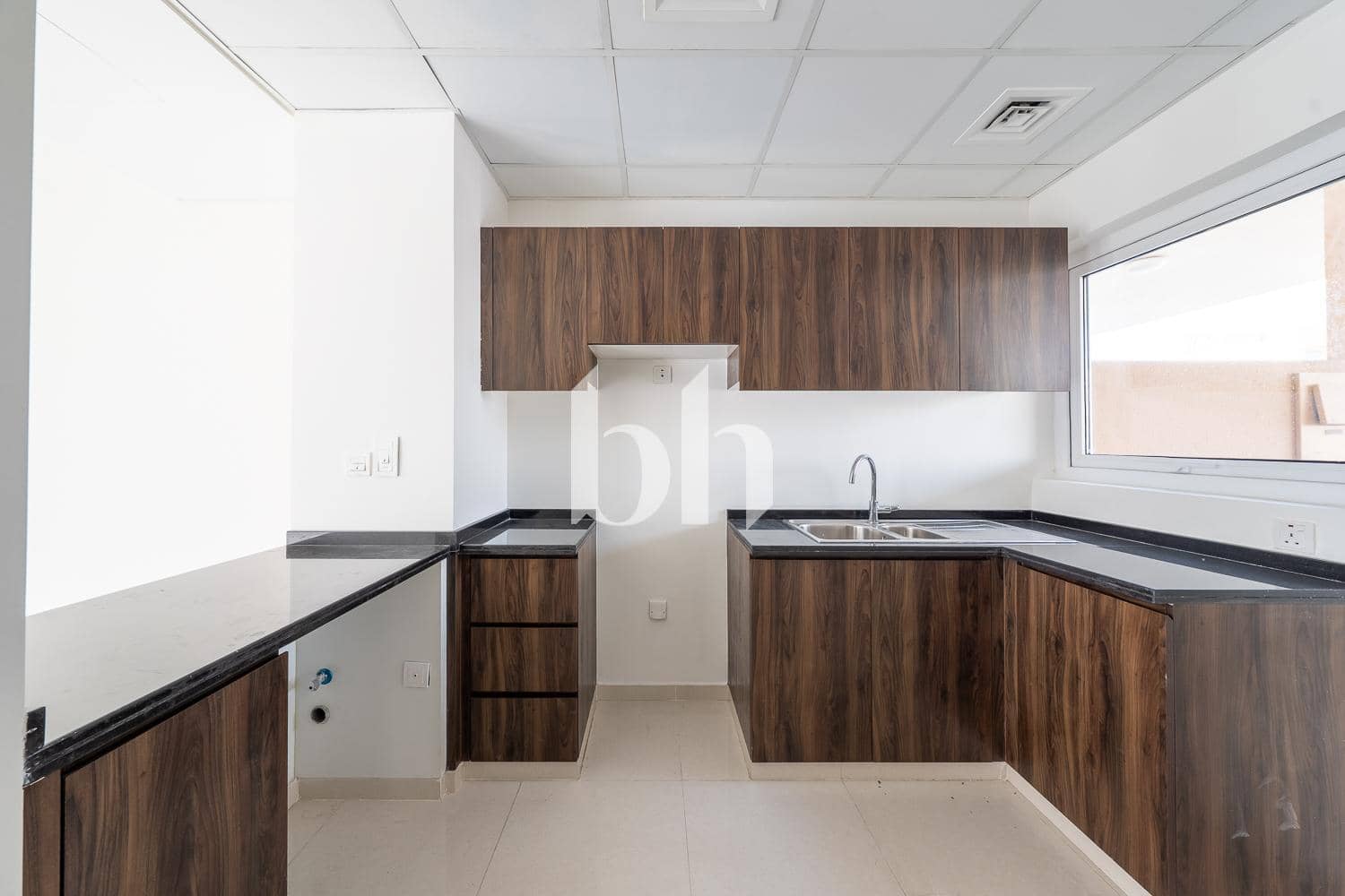 4 Bedroom Villa in Avencia 3 - photo 1