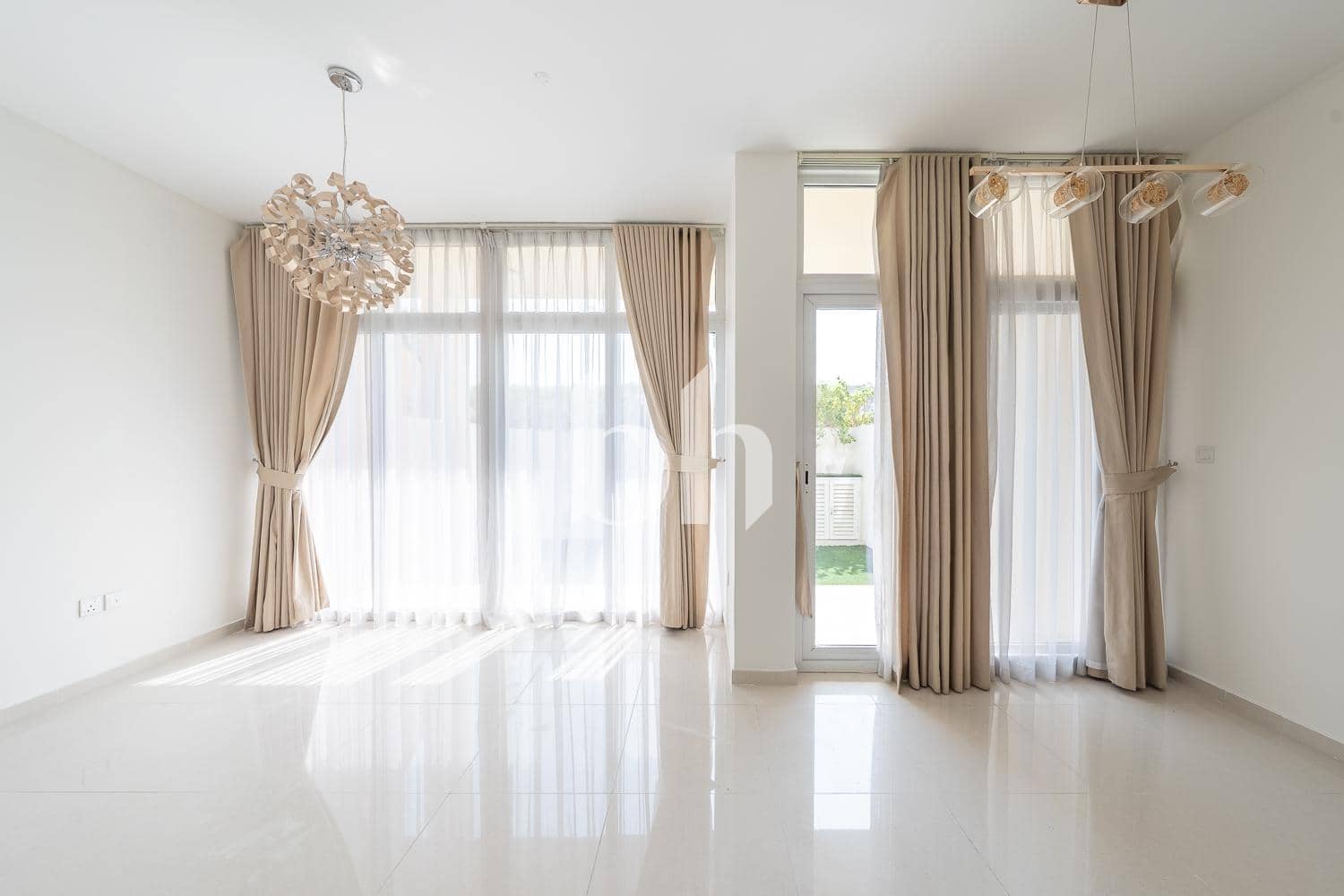 4 Bedroom Villa in Avencia 3
