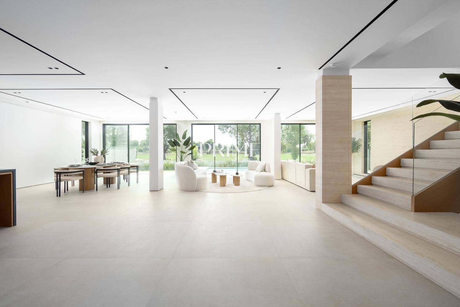 5 Bedroom Villa in Wildflower - photo 1