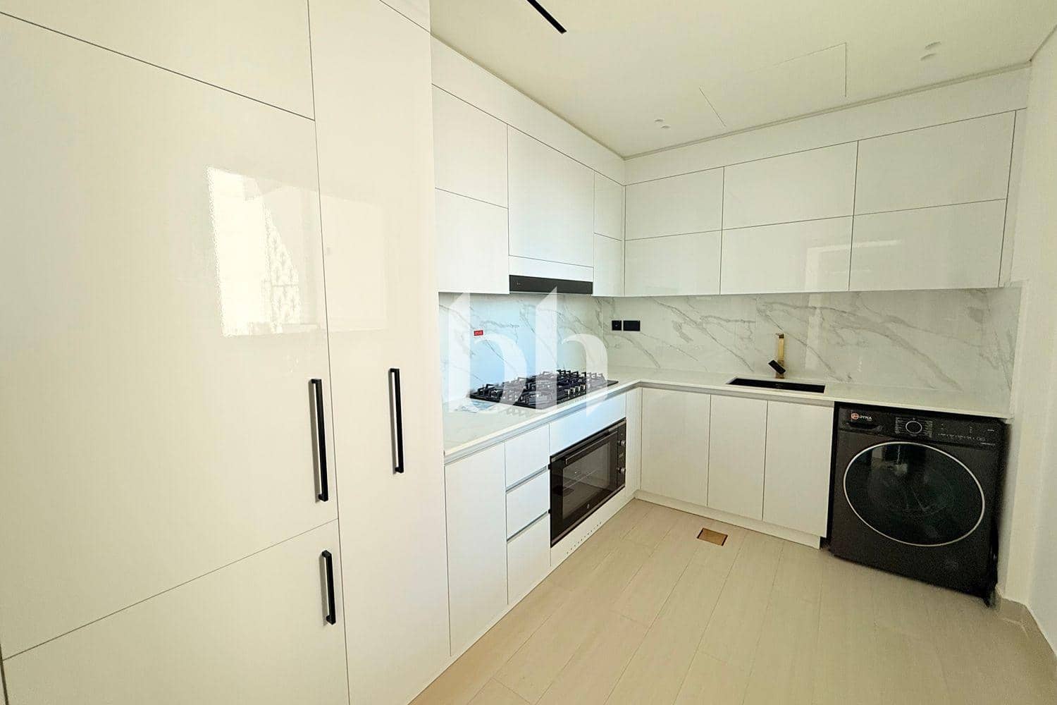 2 Bedroom Apartment in Binghatti Orchid - photo 2