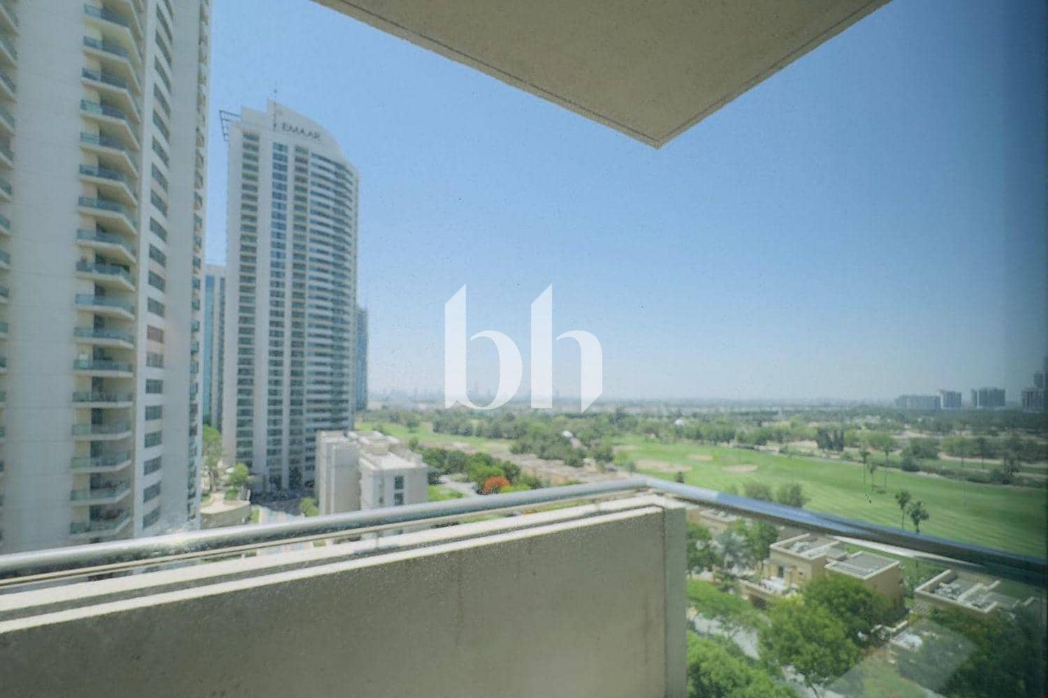 2 Bedroom Apartment in Golf Tower 3 - photo 2