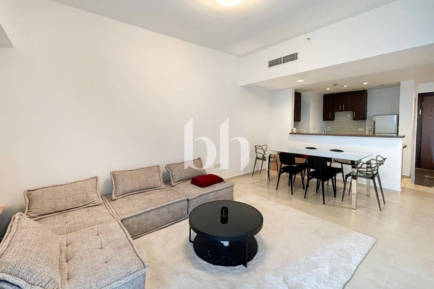 1 Bedroom Apartment in West Heights 4 - photo 1