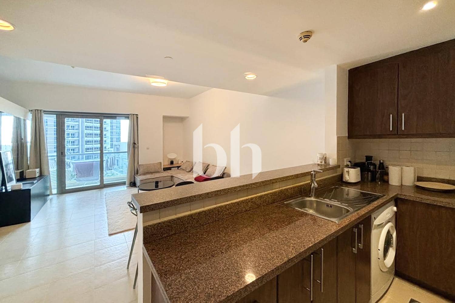 1 Bedroom Apartment in West Heights 4