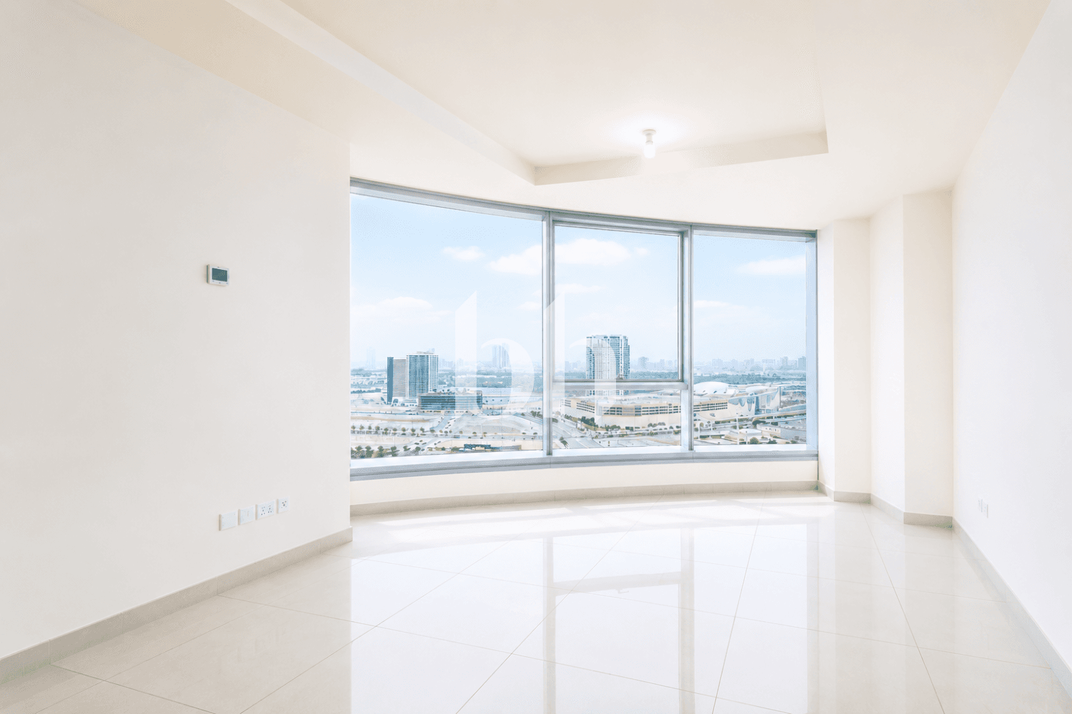 2 Bedroom Apartment in Sun Tower - photo 1