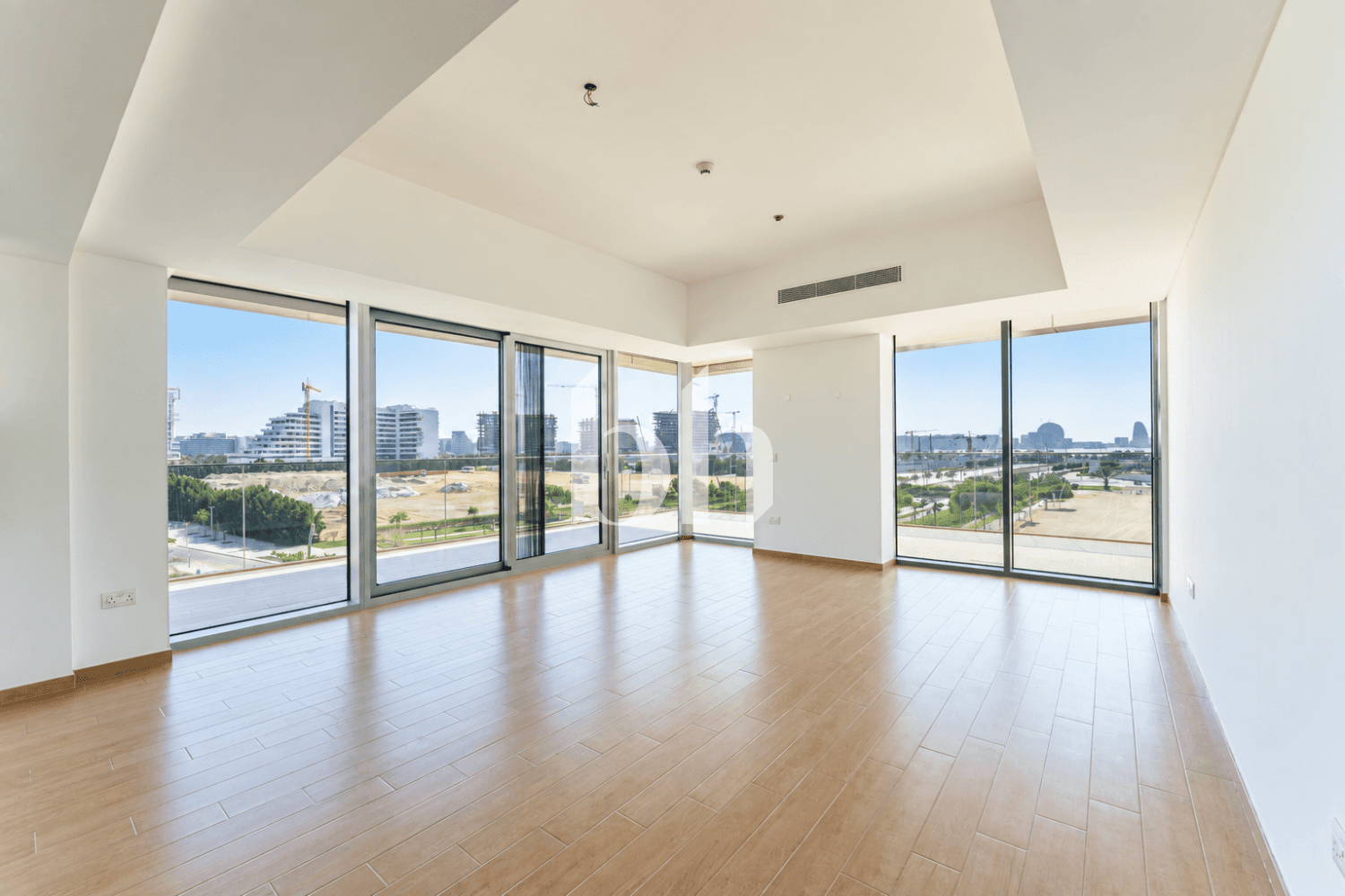 2 Bedroom Apartment in Mayan 5