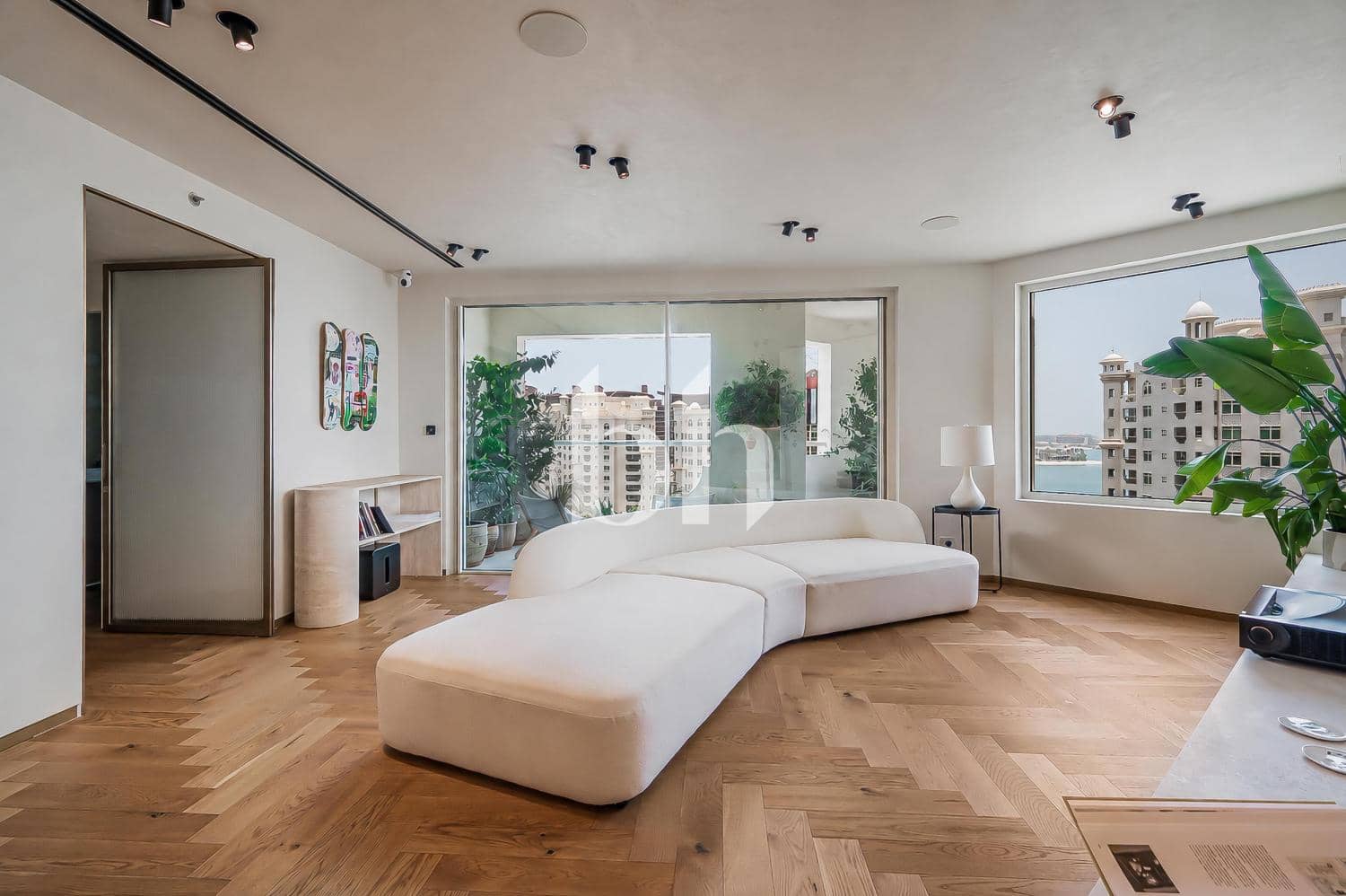 3 Bedroom Apartment in Al Hallawi