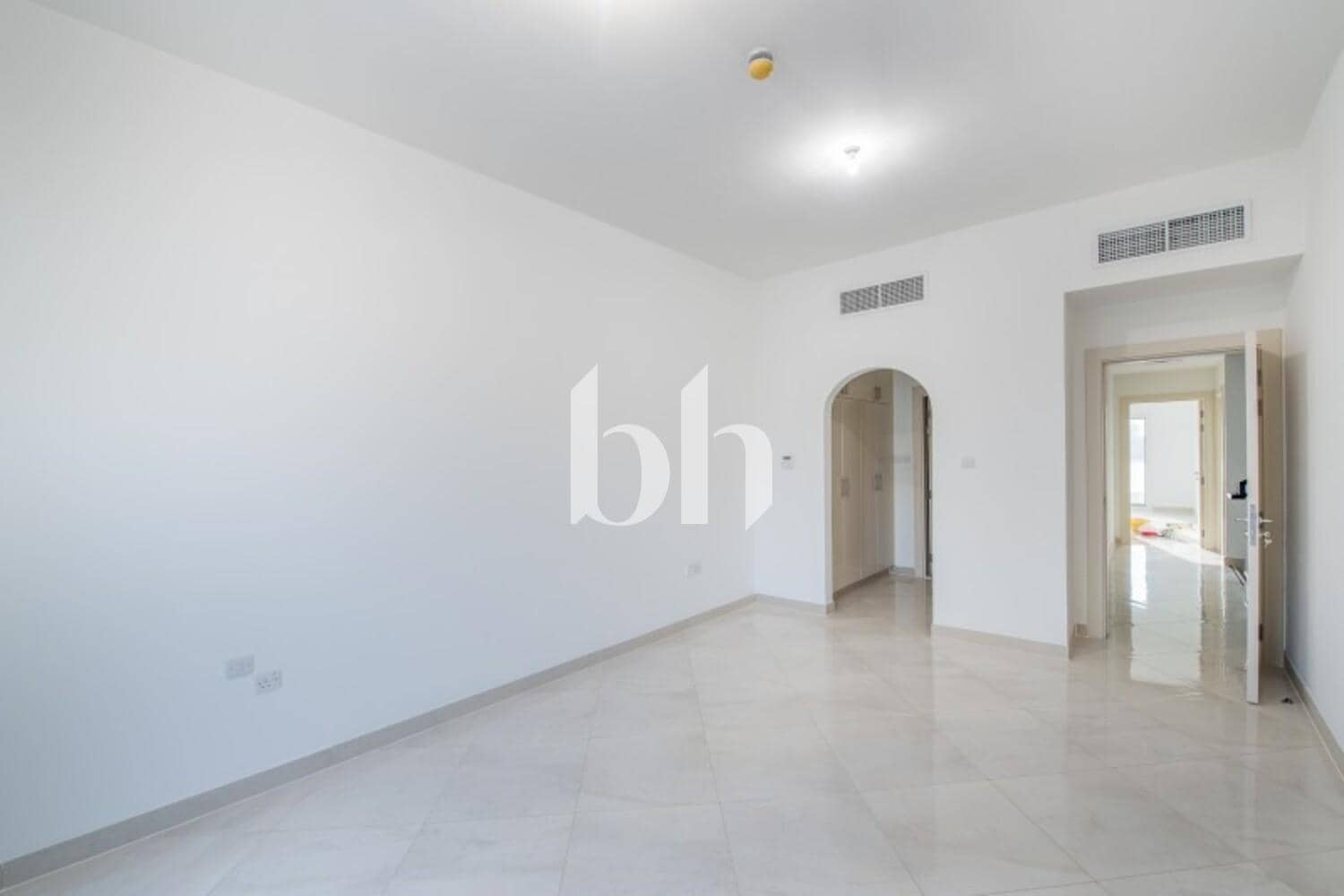 4 Bedroom Townhouse in Garden Lane Villas - photo 2