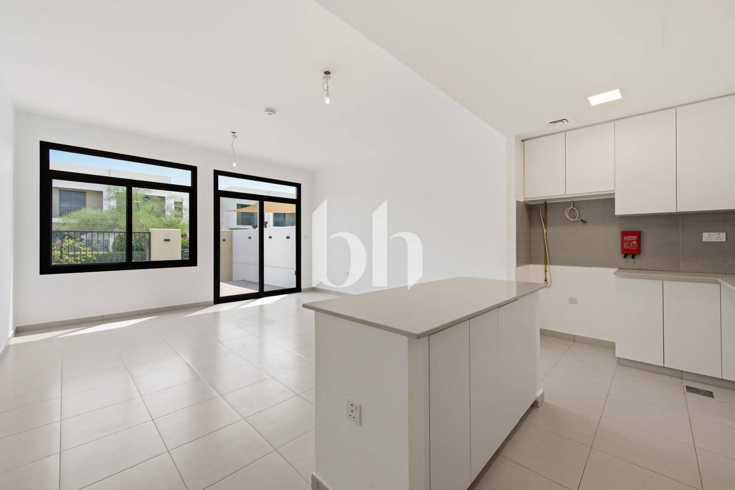 4 Bedroom Townhouse in Noor Townhouses - photo 1