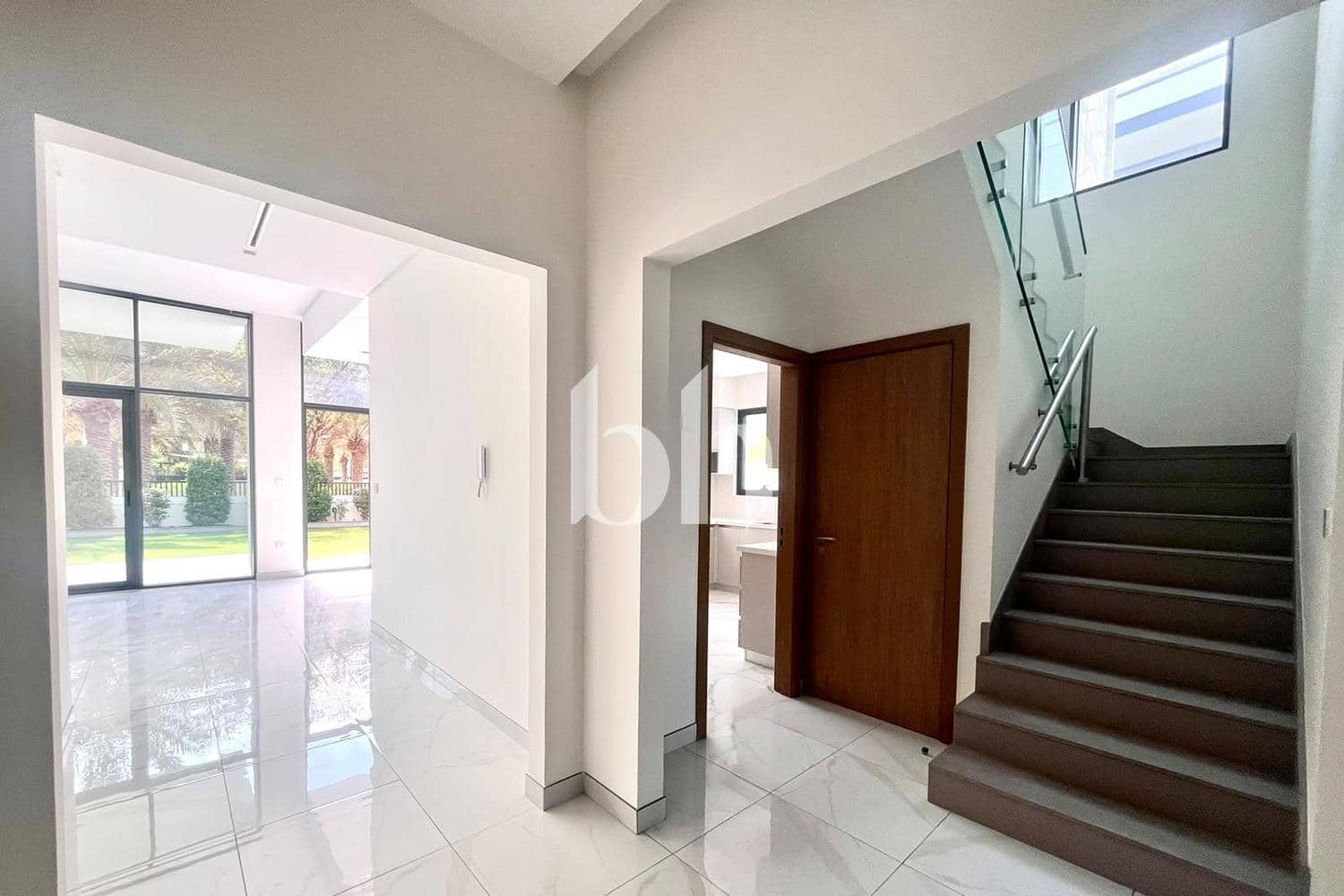 4 Bedroom Villa in Murooj Al Furjan 1 - photo 2