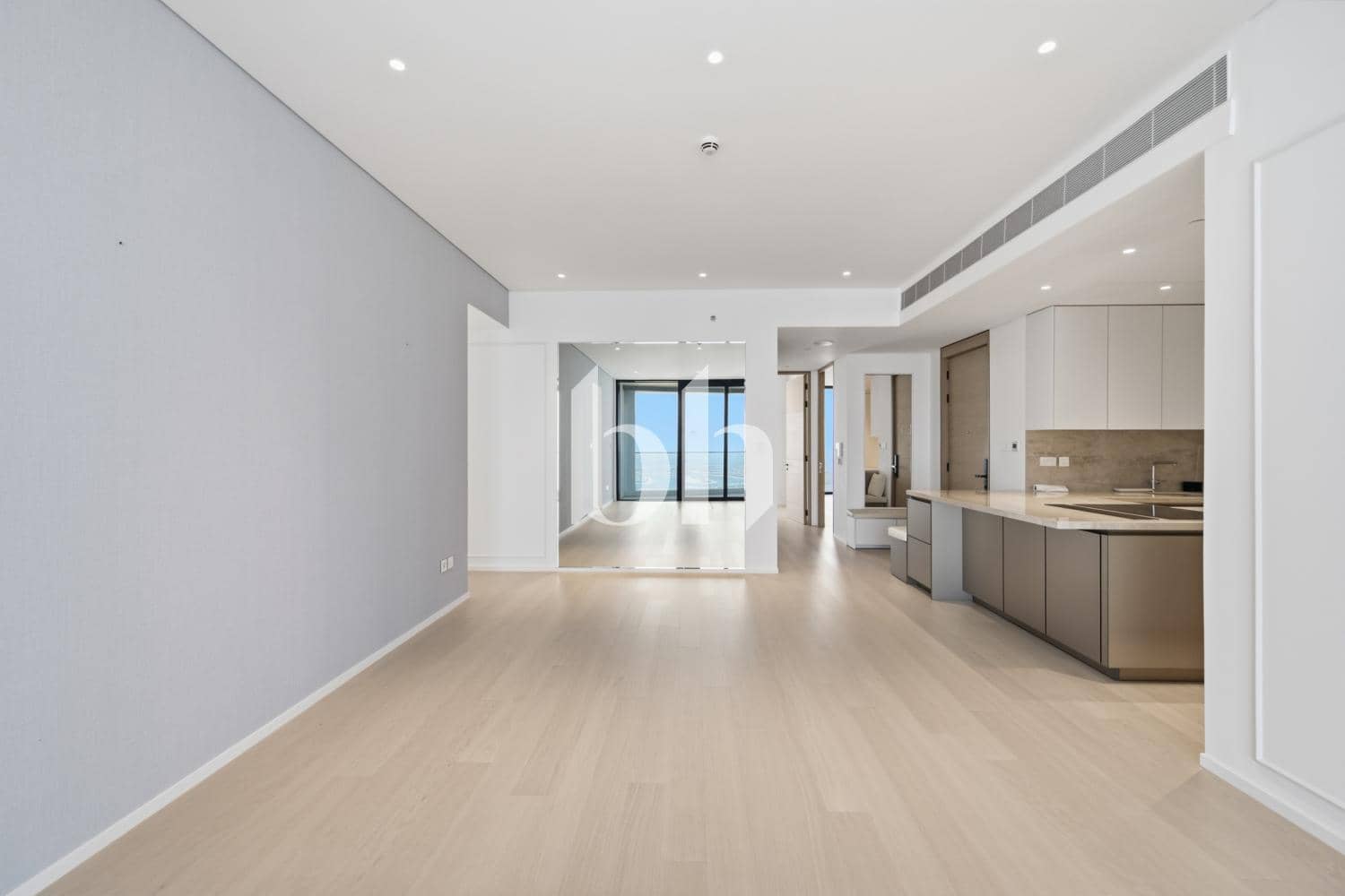 4 Bedroom Apartment in Jumeirah Gate Tower 1 - photo 1