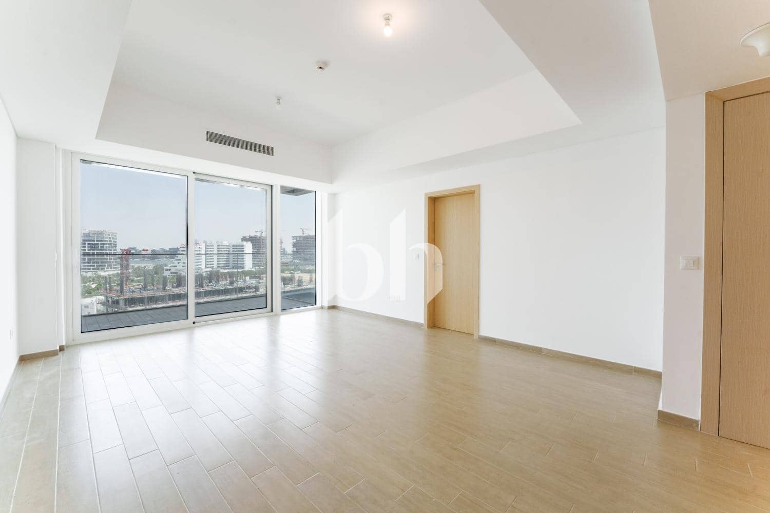1 Bedroom Apartment in Mayan 2 - photo 2