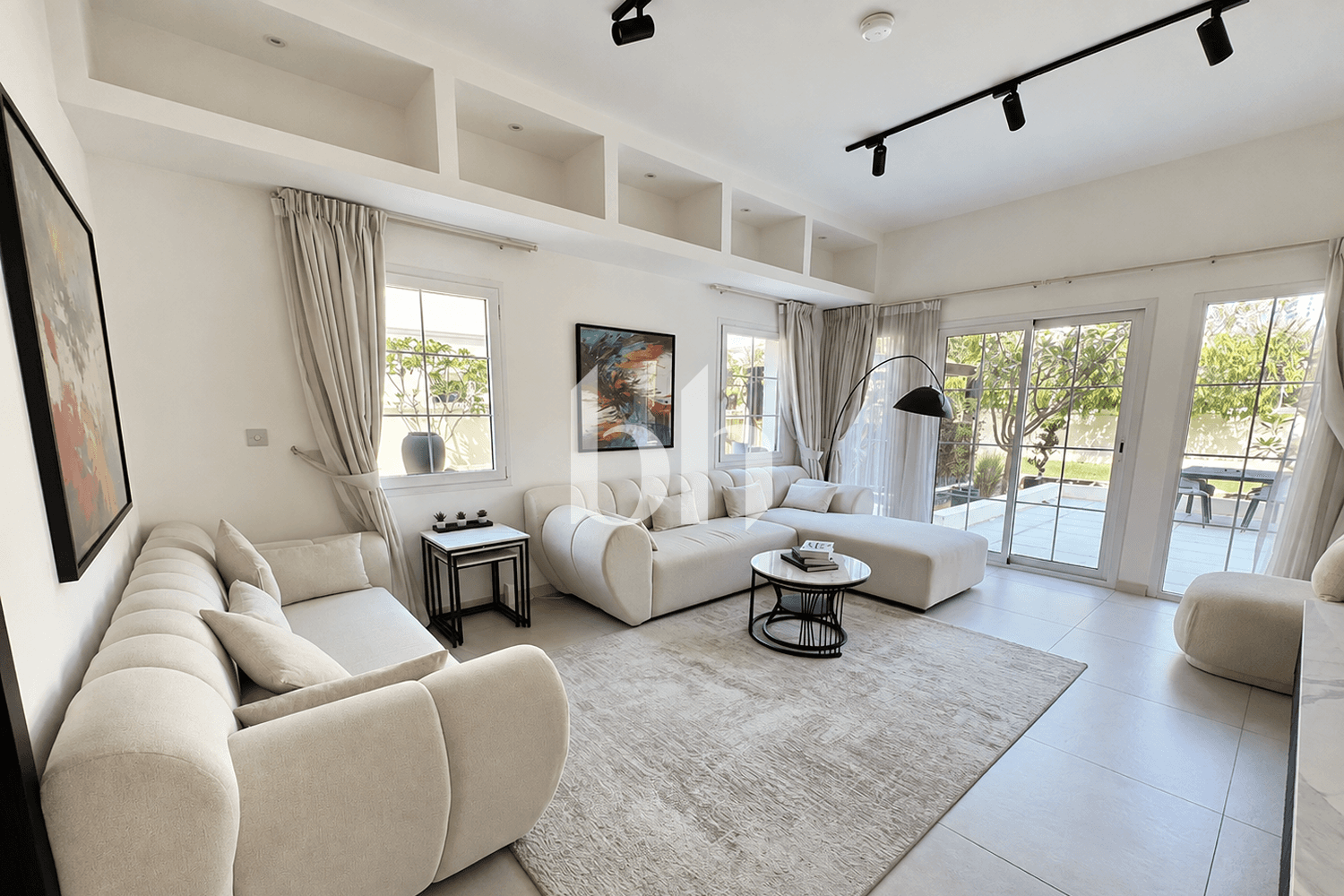 3 Bedroom Villa in District 8U - photo 1