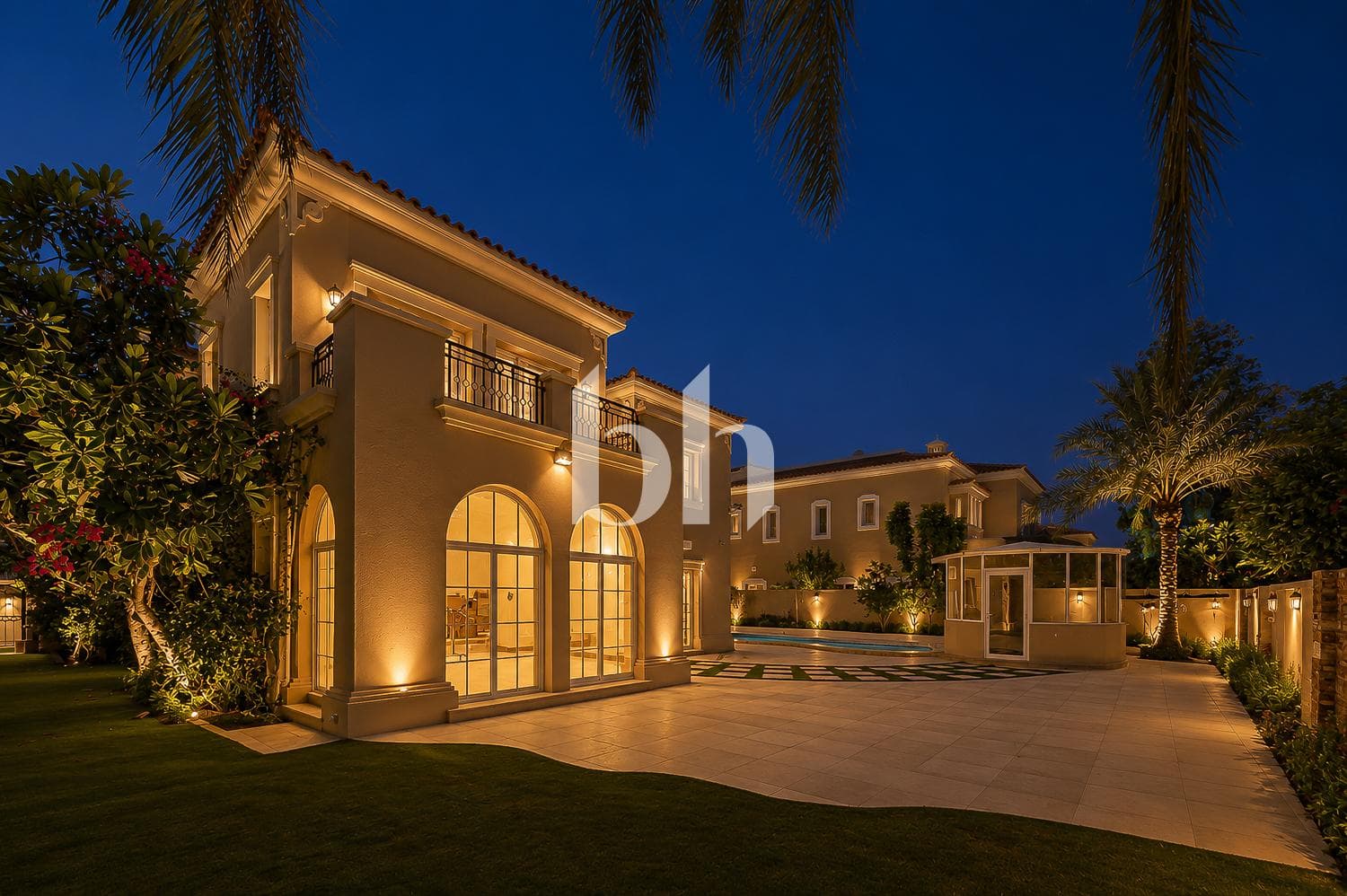 4 Bedroom Villa in Alvorada 1