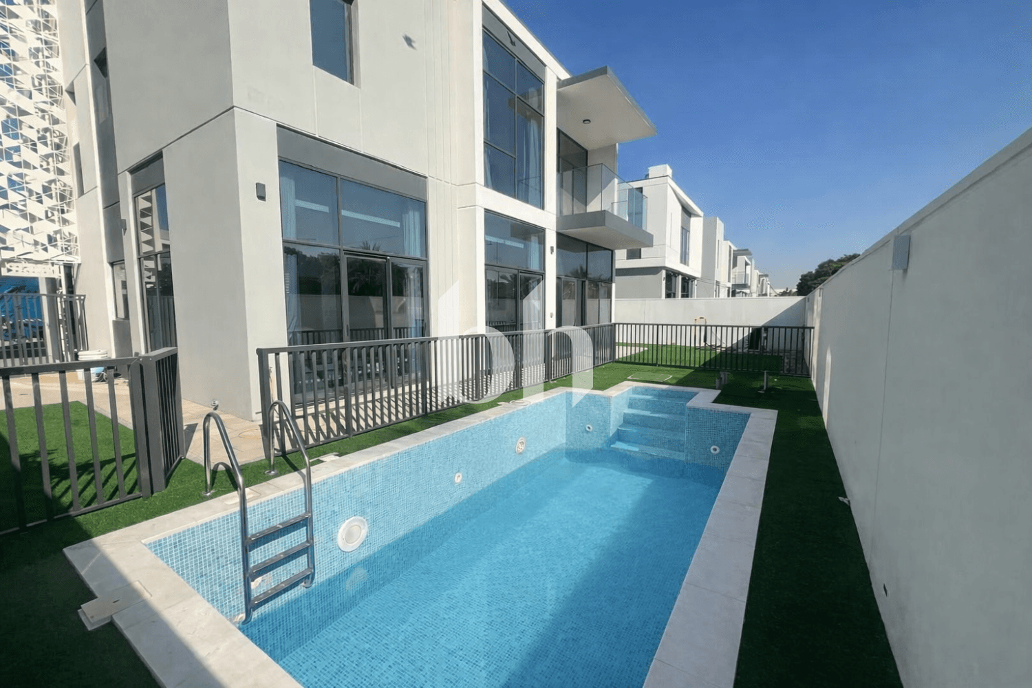 4 Bedroom Villa in Murooj Al Furjan 1 - photo 1