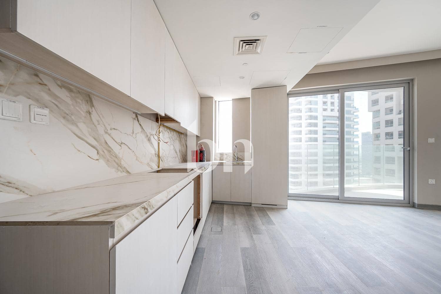 2 Bedroom Apartment in Marina Star - photo 1