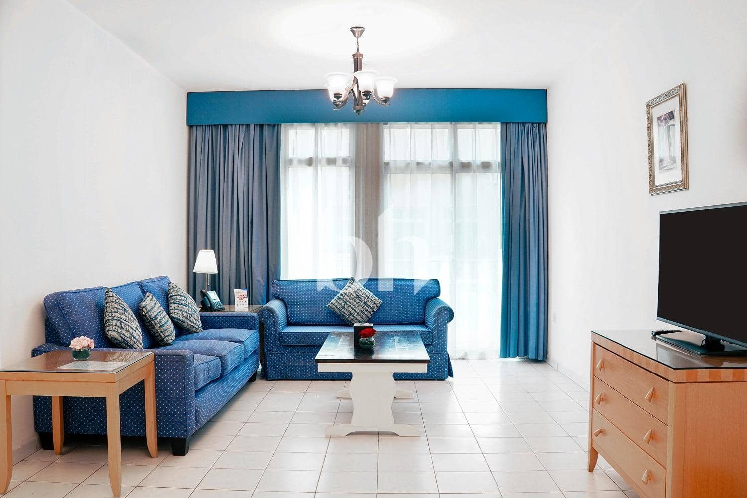 2 Bedroom Apartment in Roda Al Murooj - photo 2