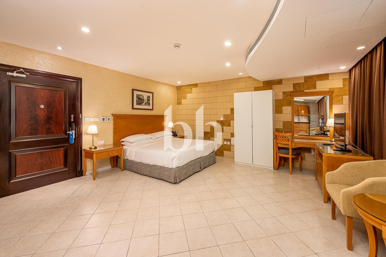 Studio Apartment in Roda Al Murooj - photo 1