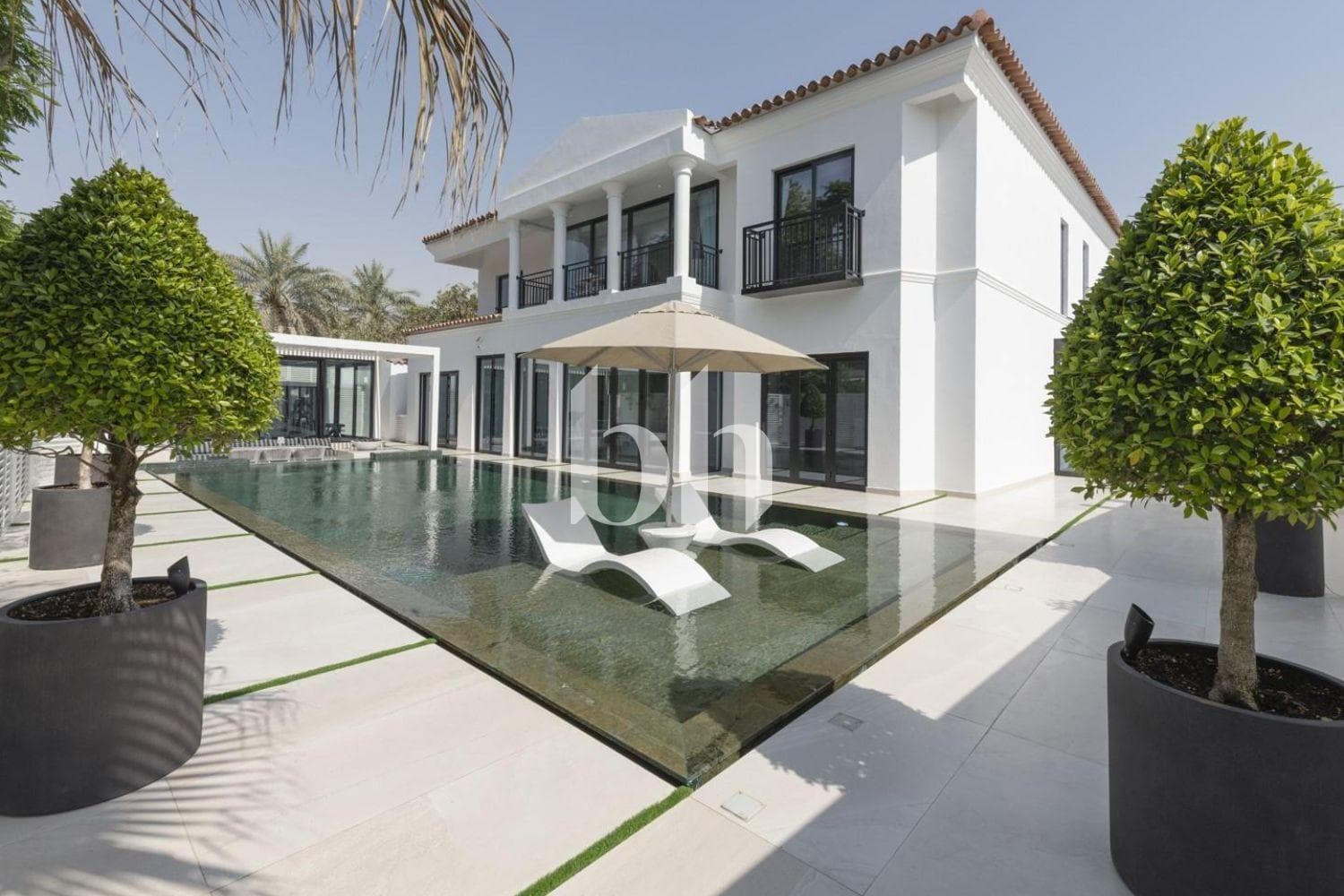 5 Bedrooms Villa in Family Villa Area