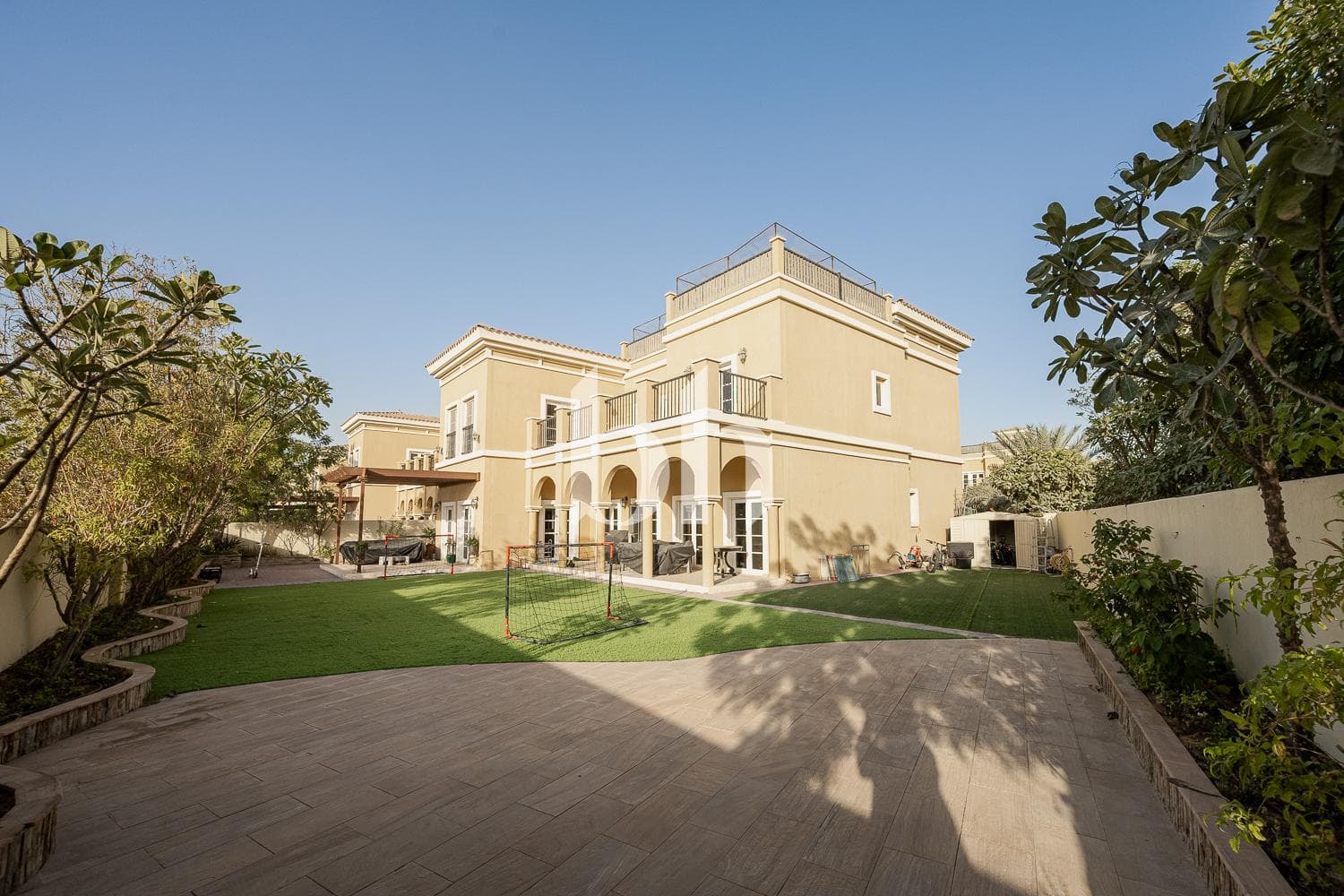 4 Bedroom Villa in The Centro