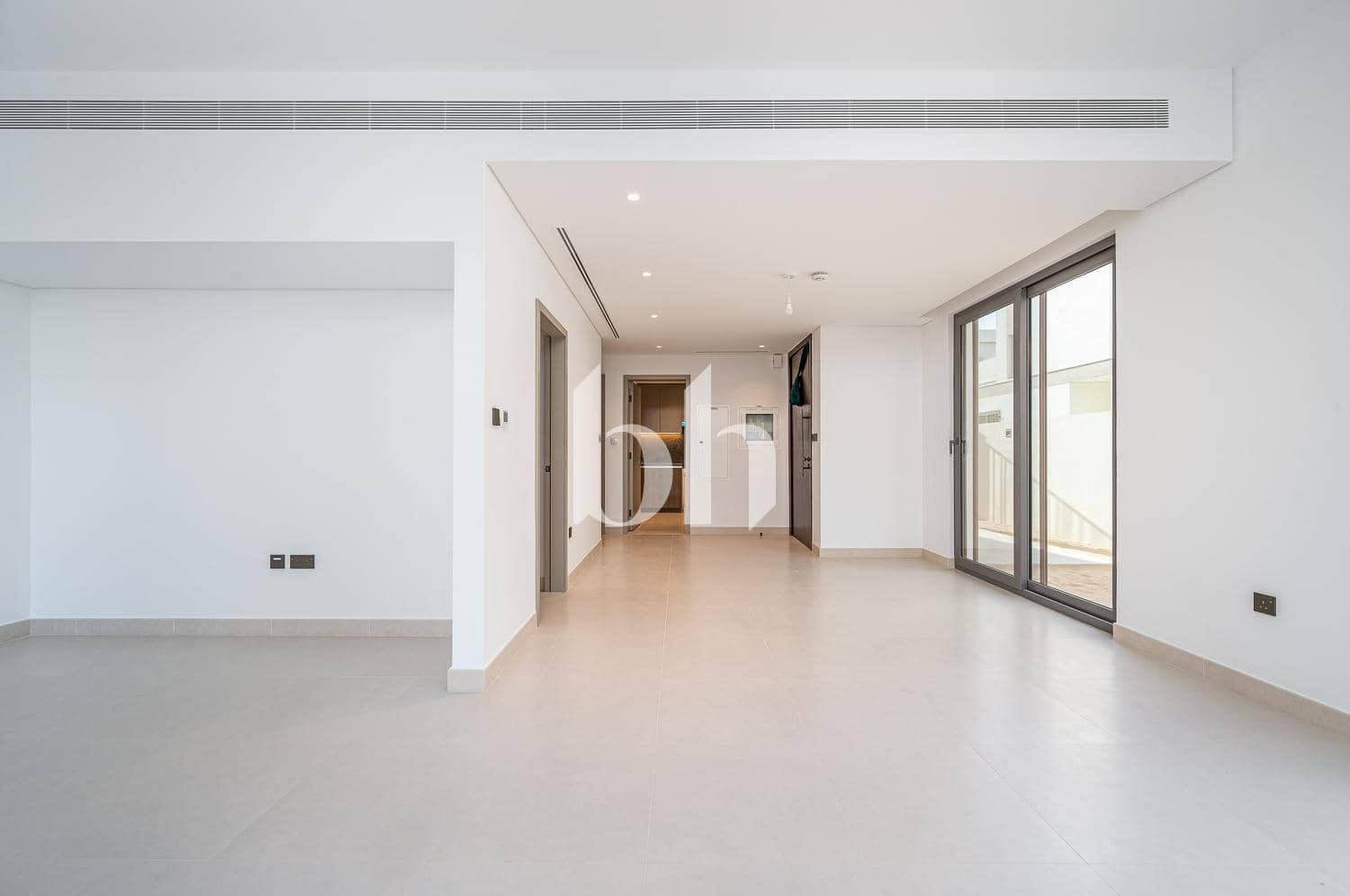 4 Bedroom Villa in Aura 1 - photo 1
