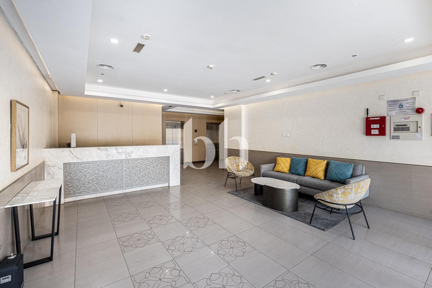 2 Bedroom Apartment in Blue Reef building - photo 2