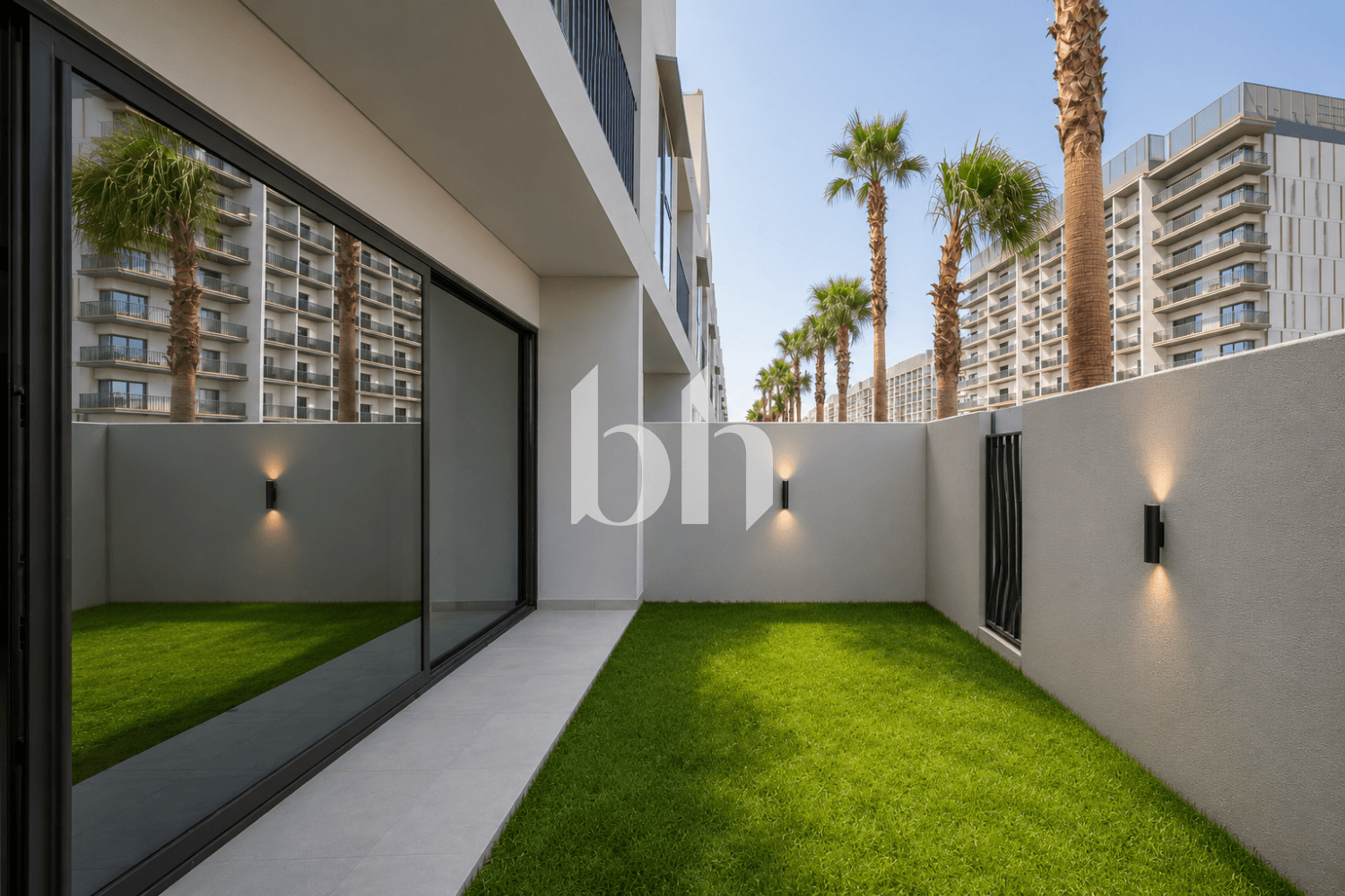 3 Bedroom Townhouse in MAG Eye - photo 2
