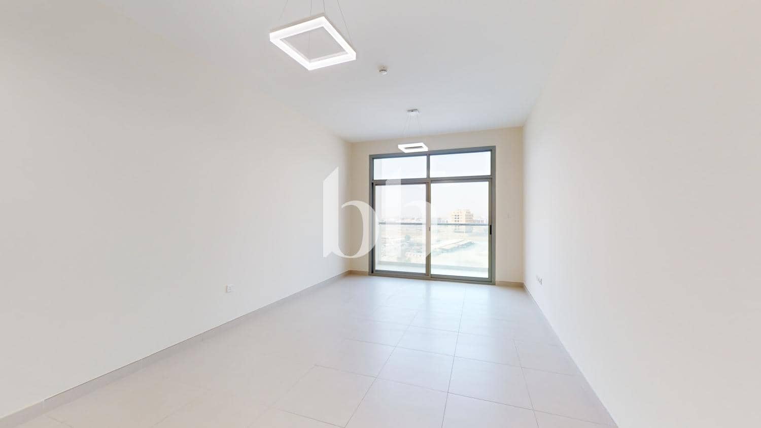 1 Bedroom Apartment in Blue Reef Building - photo 2