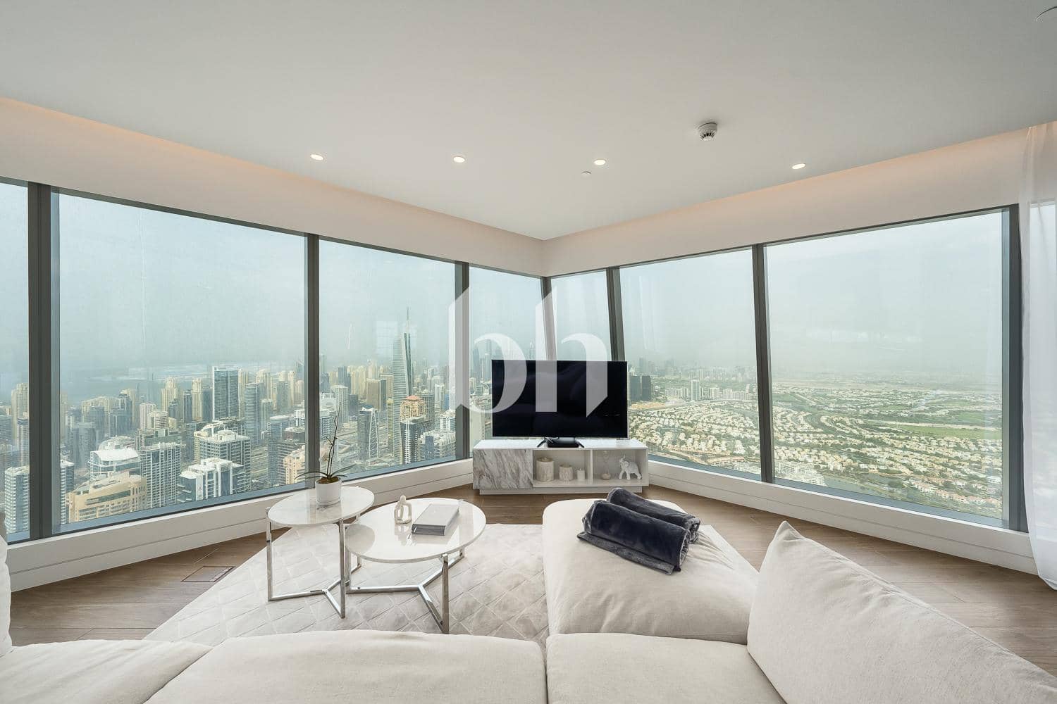 3 Bedroom Apartment in Uptown Tower