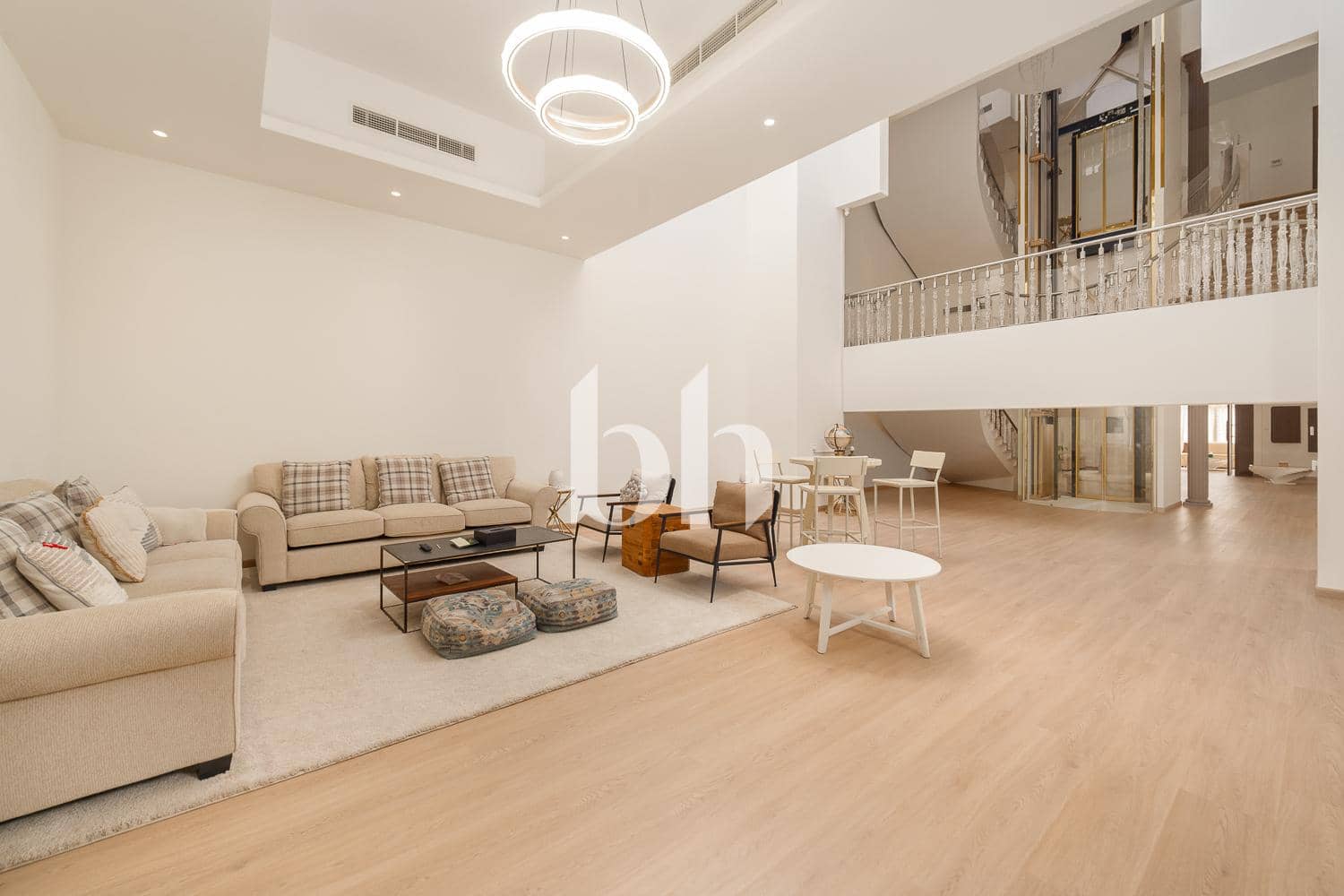 5 Bedroom Villa in Al Barsha 2 Villas - photo 2