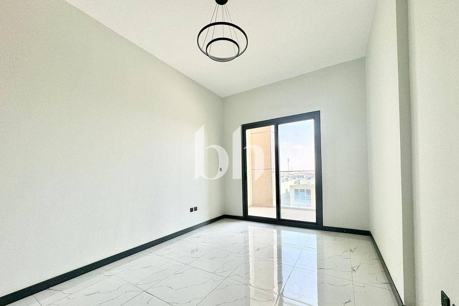 1 Bedroom Apartment in Rukan Tower B - photo 1