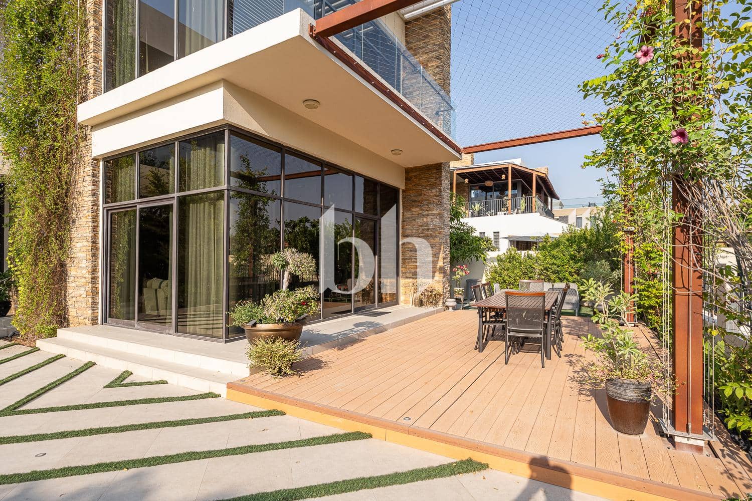 6 Bedroom Villa in Brookfield 1 - photo 2