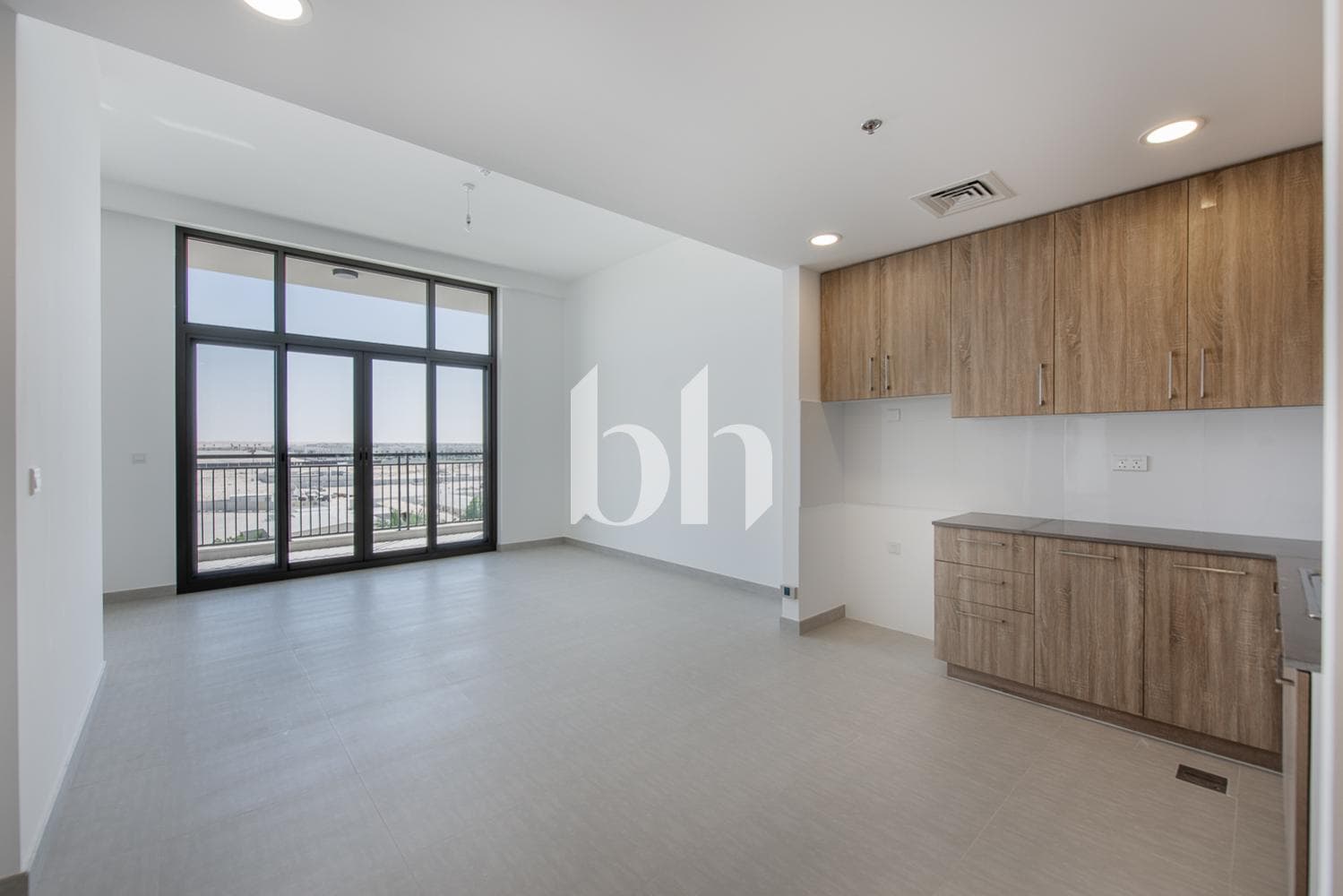 2 Bedroom Apartment in Parkviews - photo 1