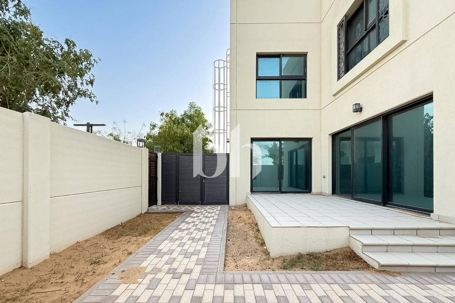 4 Bedroom Townhouse in Sharjah Sustainable City - photo 1