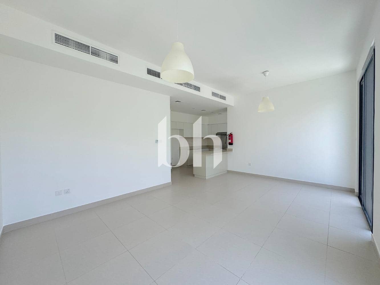 4 Bedroom Townhouse in Maple 3 - photo 2