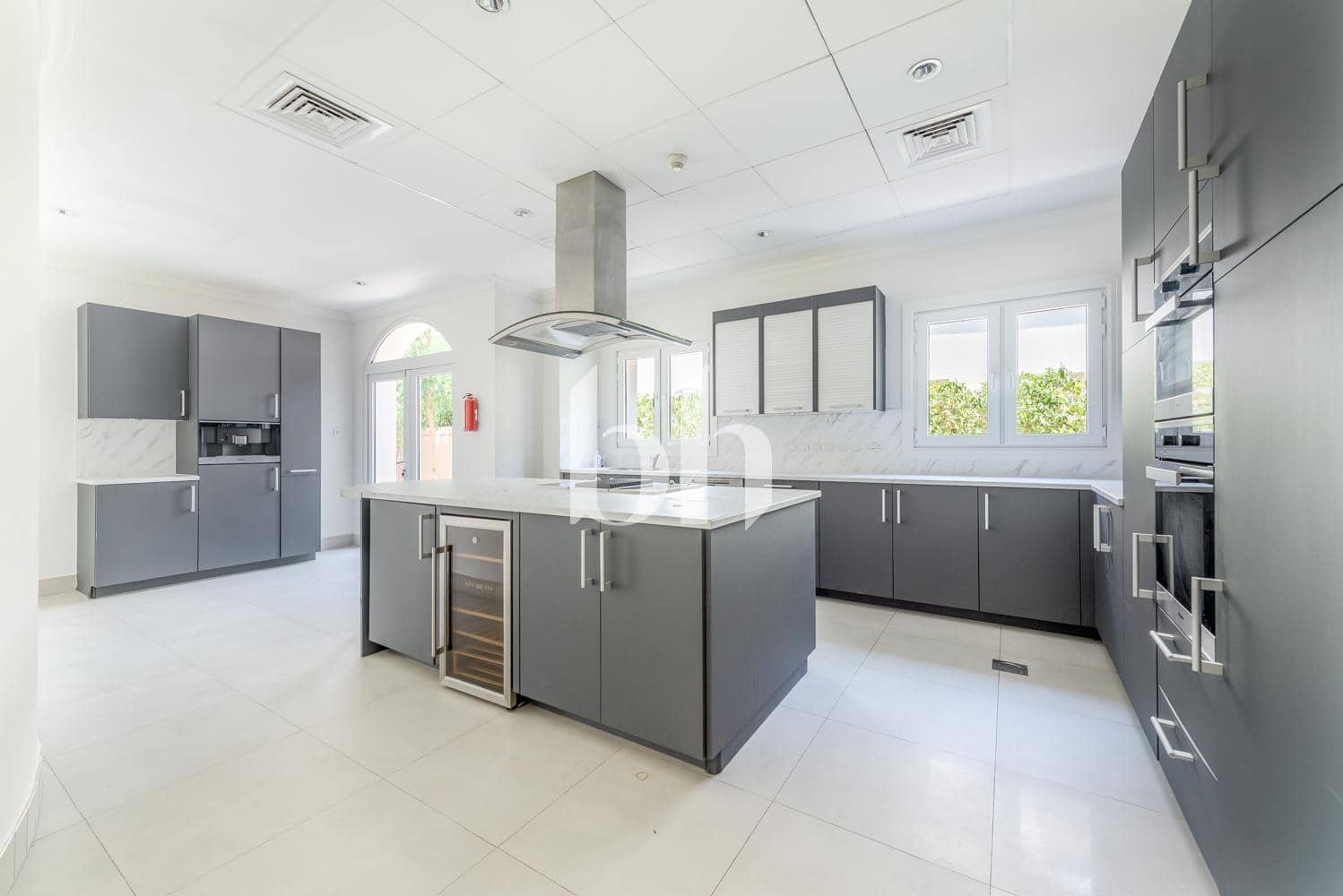 5 Bedroom Villa in Sienna Lakes - photo 2