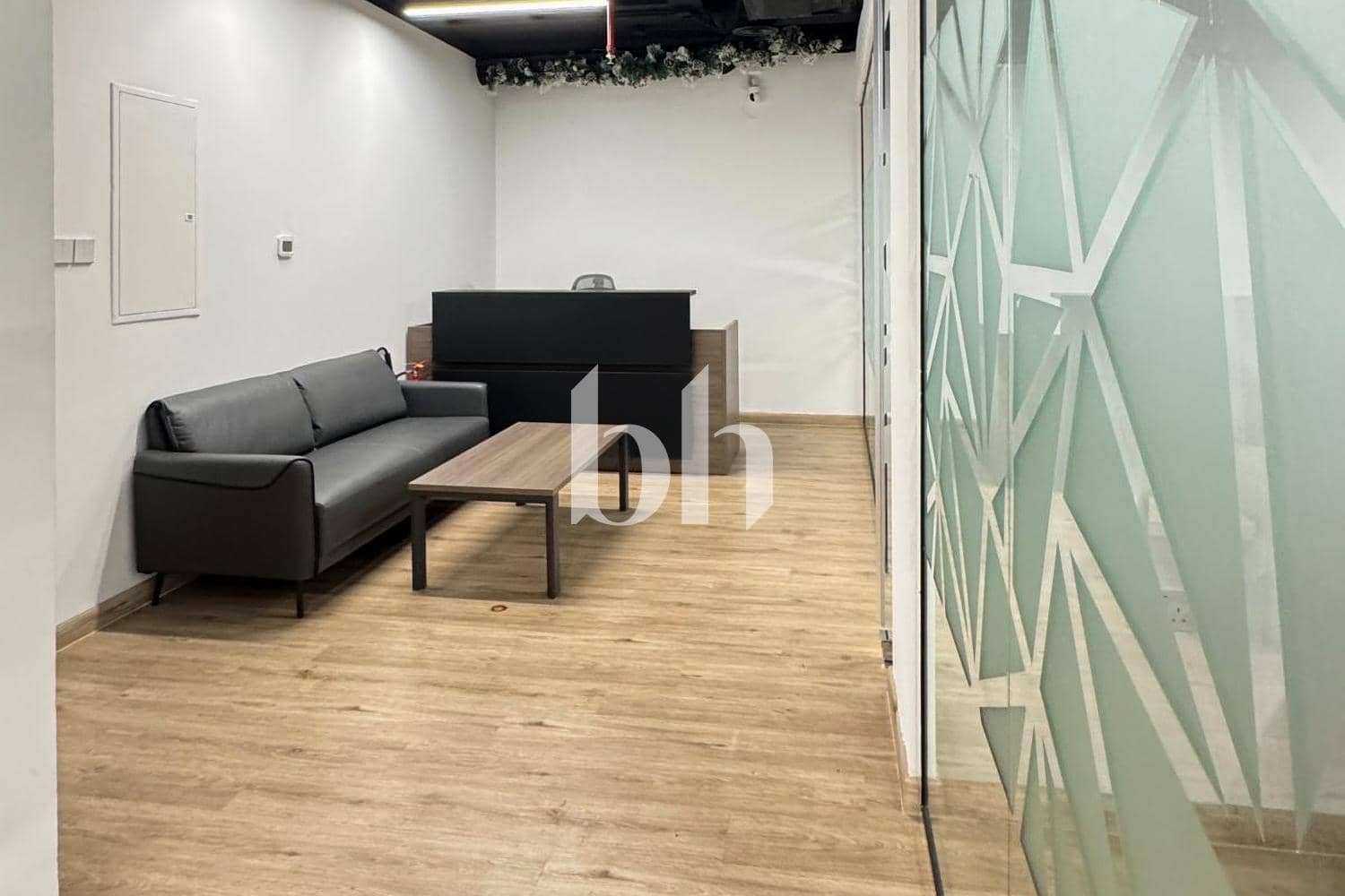 Office Space in Al Meraikhi Tower - photo 1