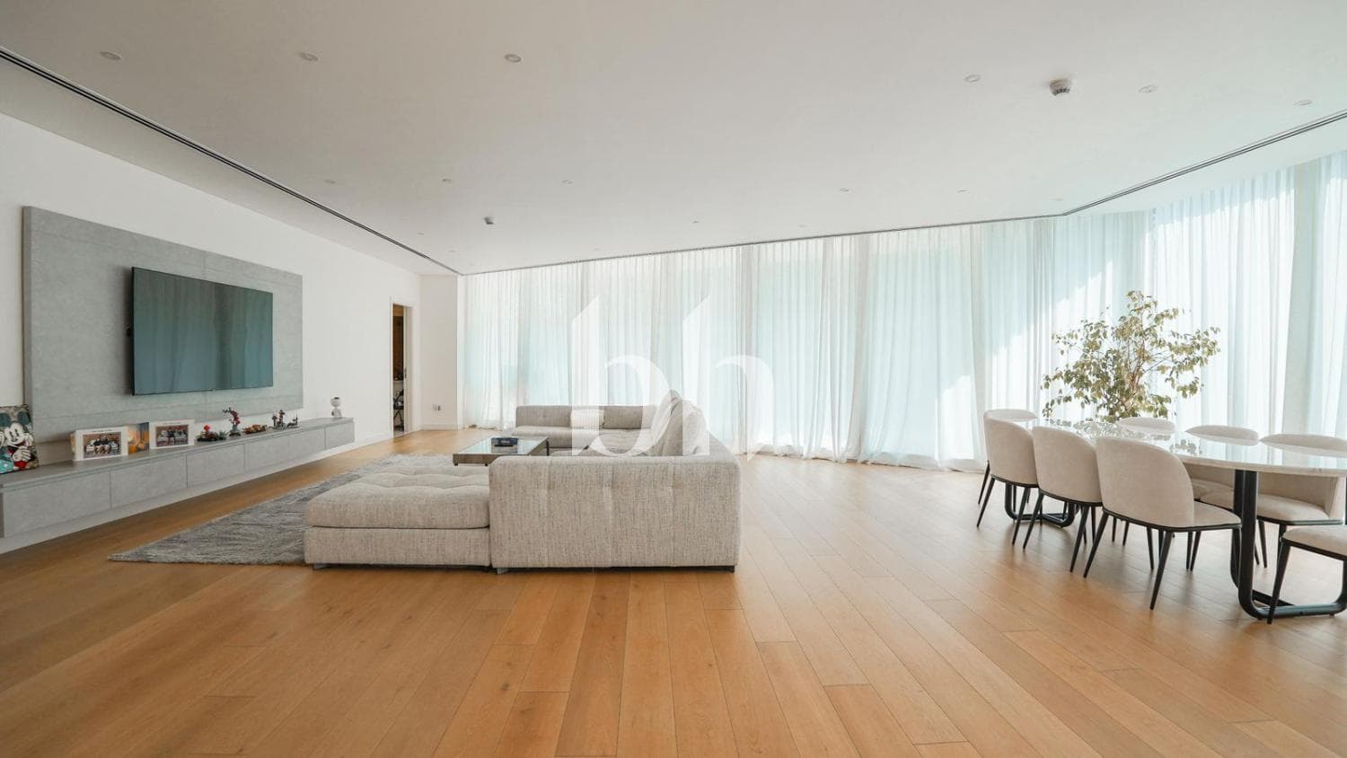 4 Bedroom Apartment in Mamsha Al Saadiyat - photo 2